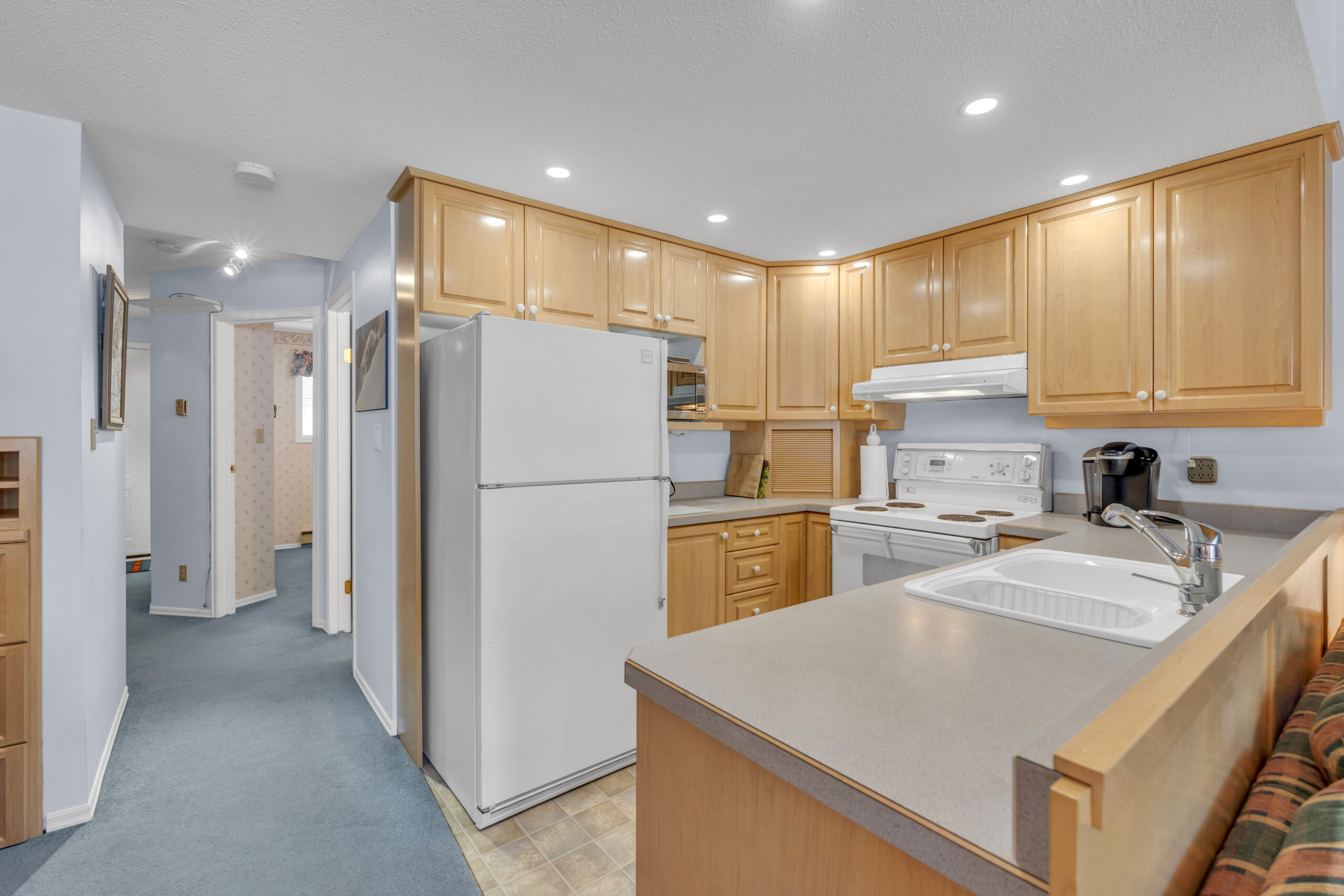 330 Strayhorse Road 318 Apex Mountain V2A 0E2