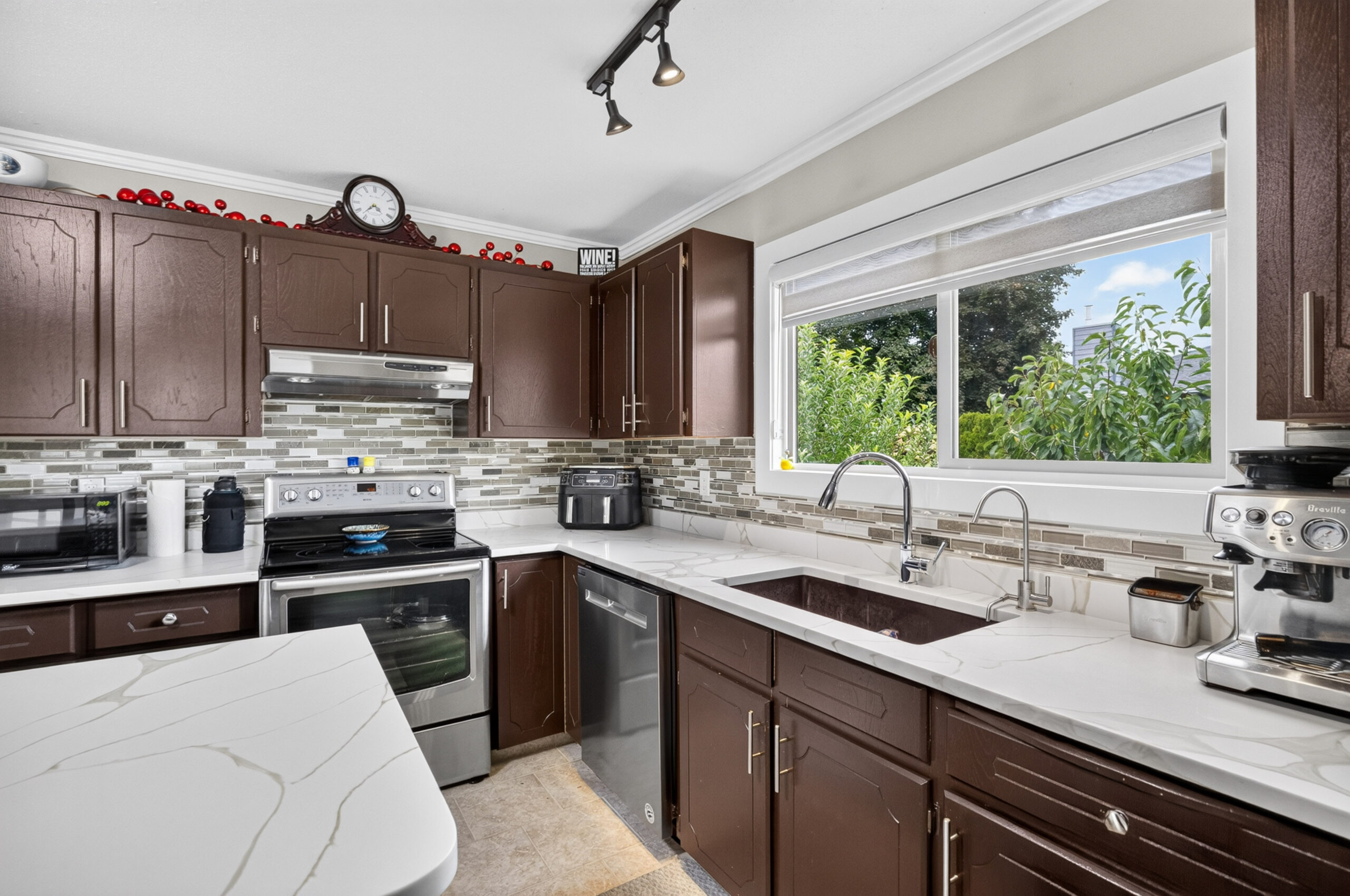 11304 Dunsdon Crescent Summerland V0H 1Z0