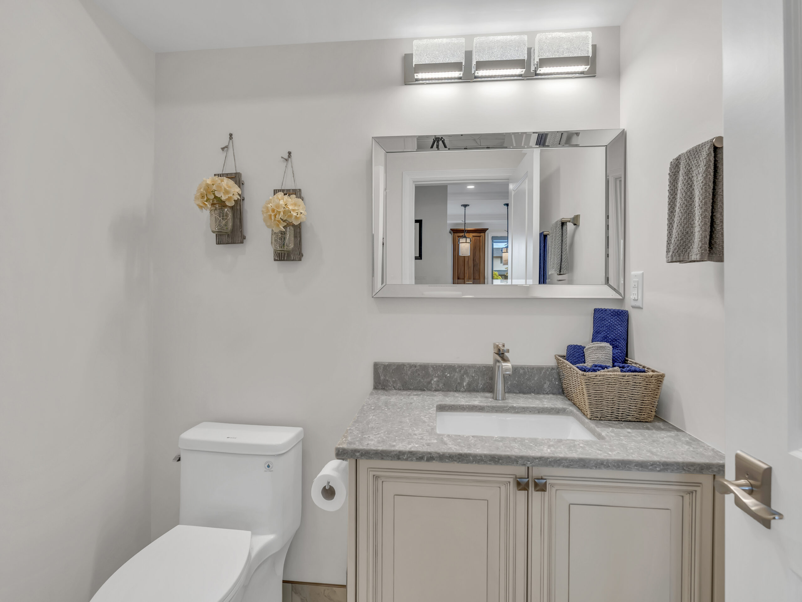 146 Yorkton Avenue Penticton V2A 3V2