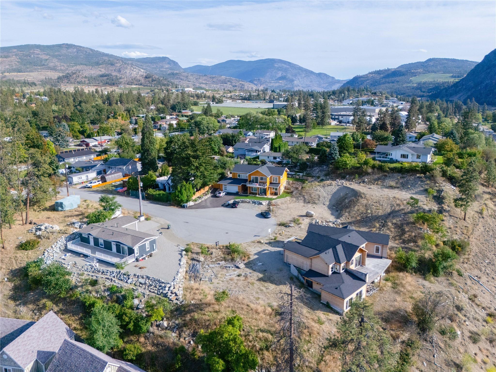 4844 Bassett Avenue Okanagan Falls V0H 1R2