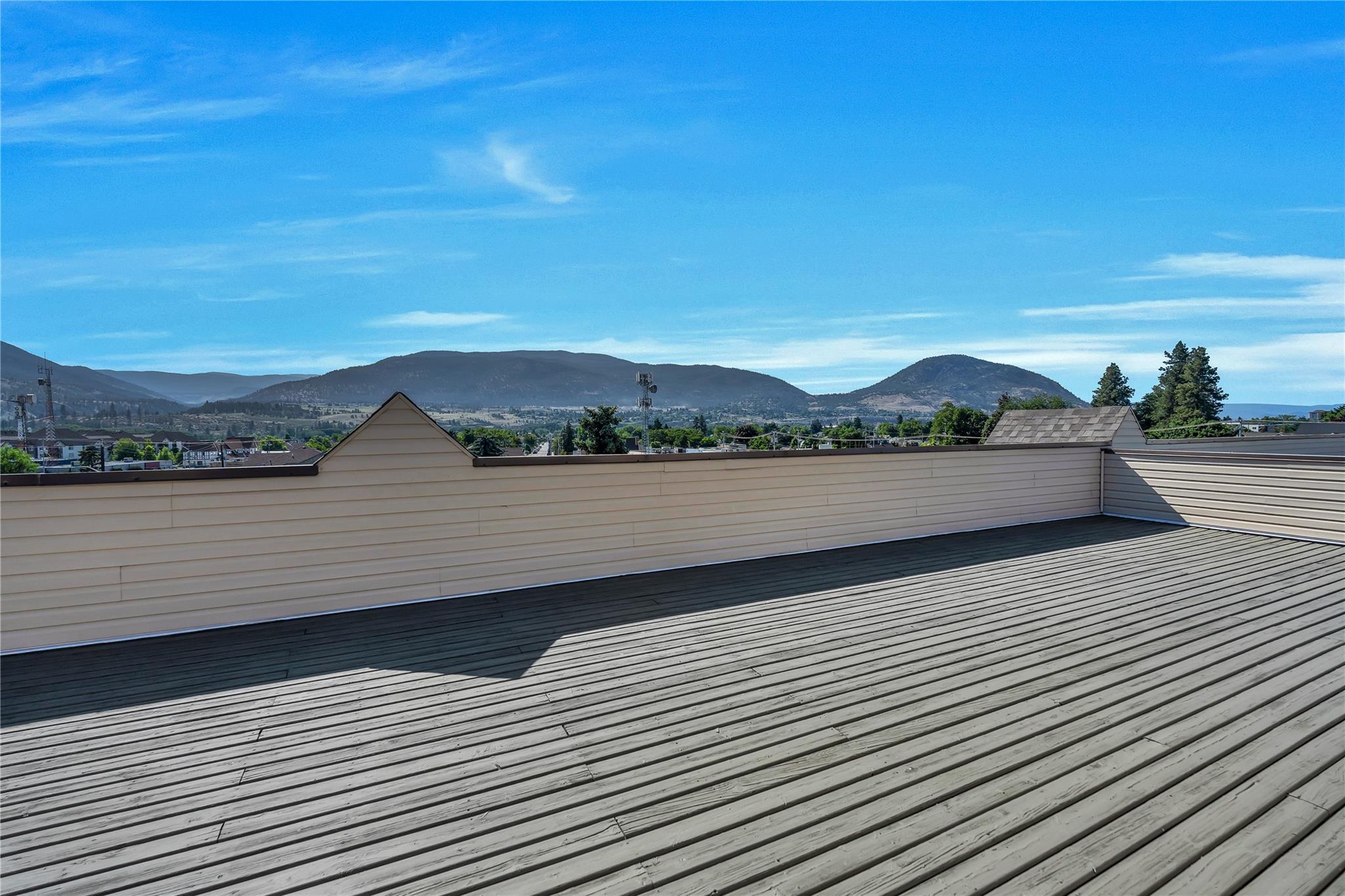 101 Cossar Avenue 203 Penticton V2A 2V3