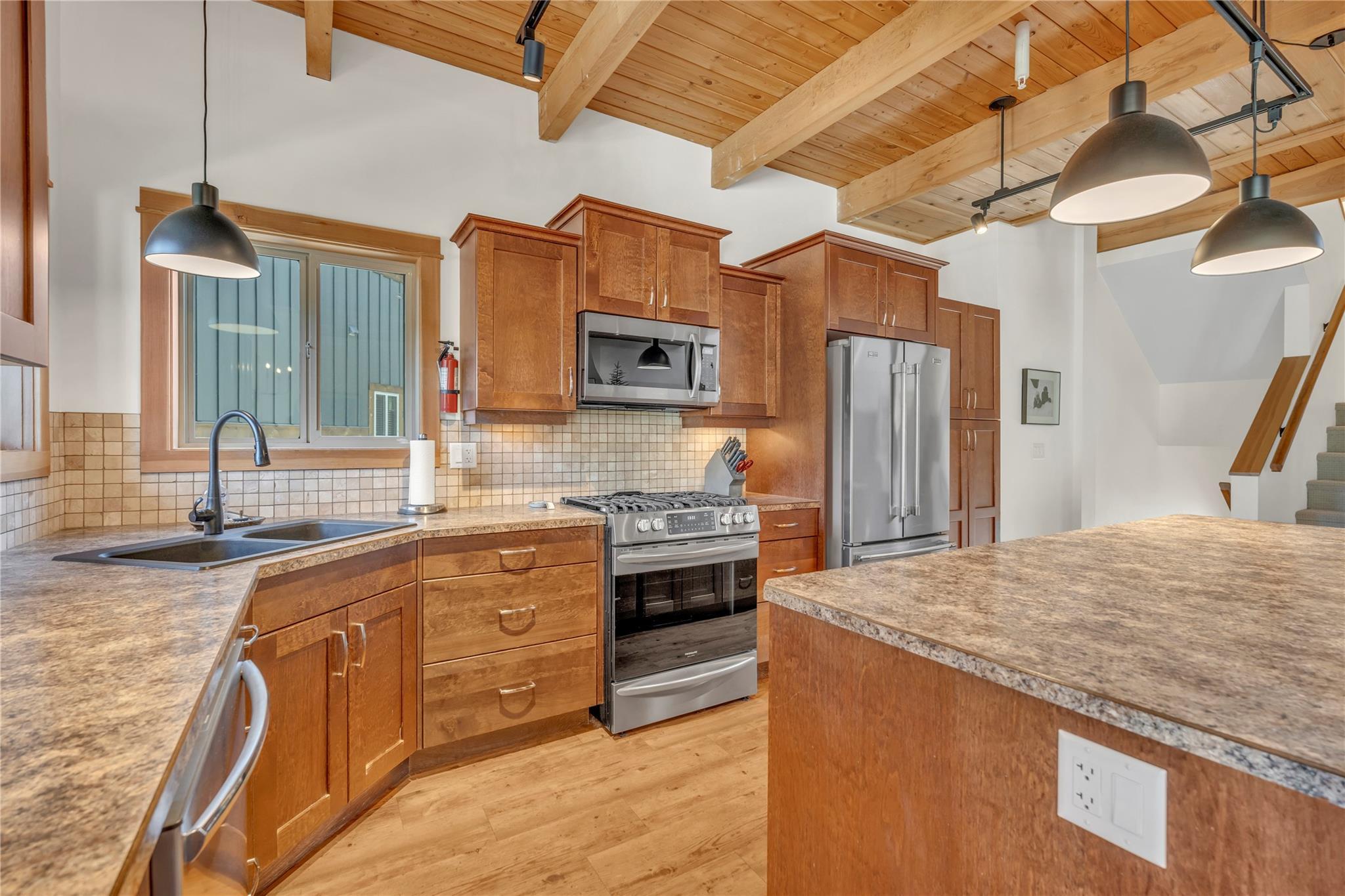 306 Clearview Road 14 Apex Mountain V0H 1K0