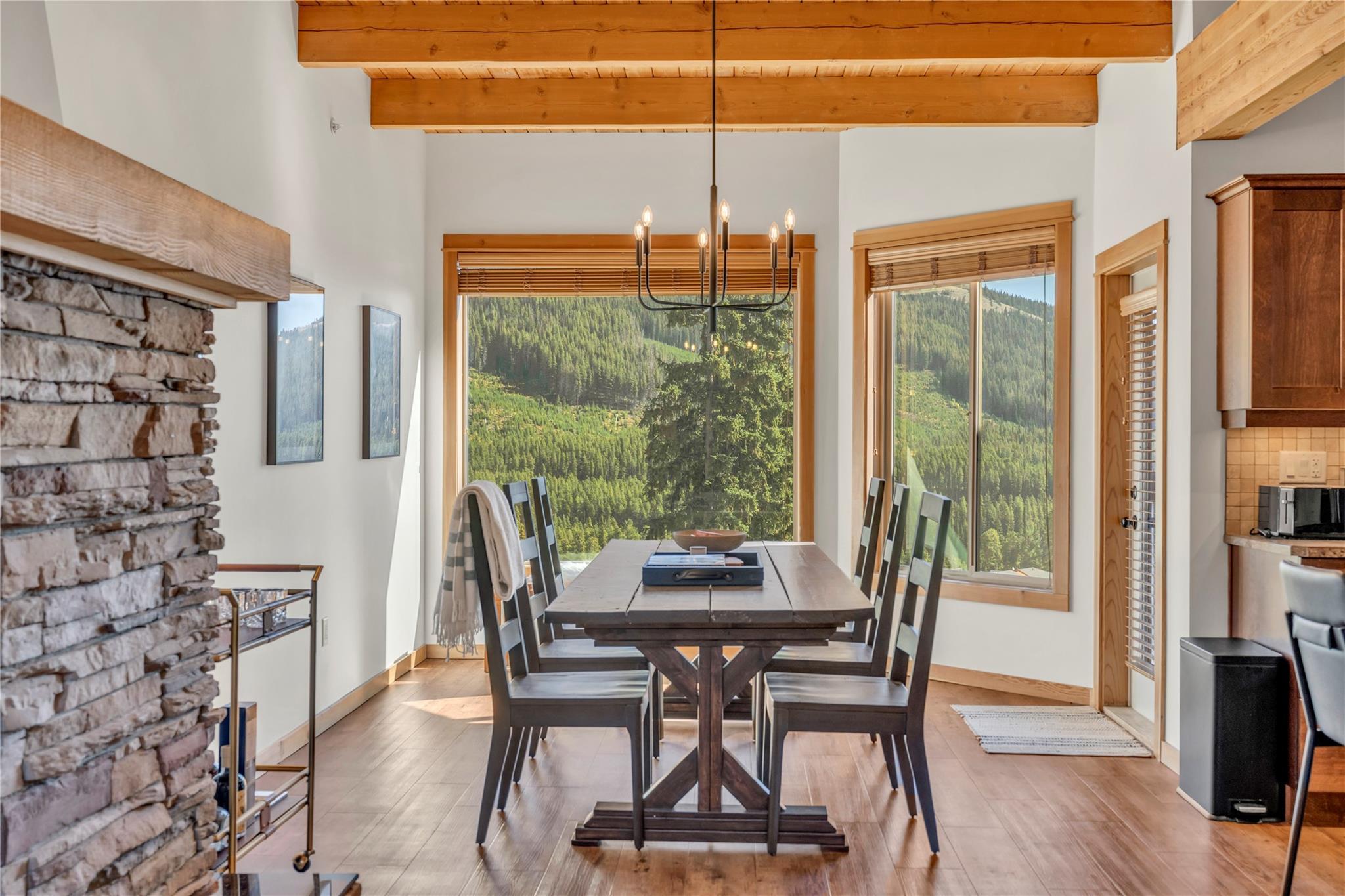 306 Clearview Road 14 Apex Mountain V0H 1K0