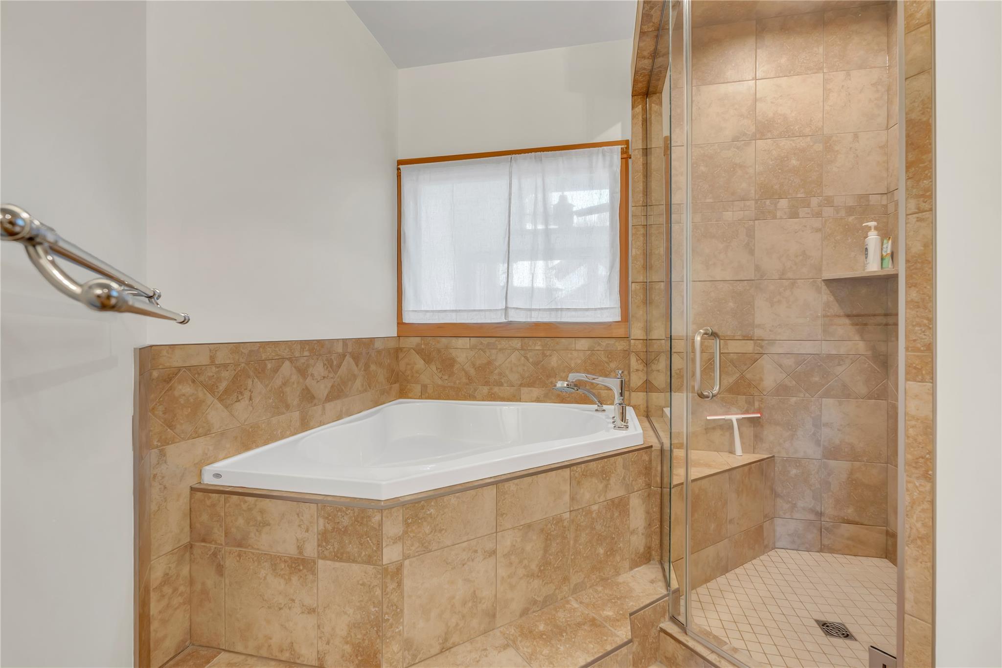 306 Clearview Road 14 Apex Mountain V0H 1K0