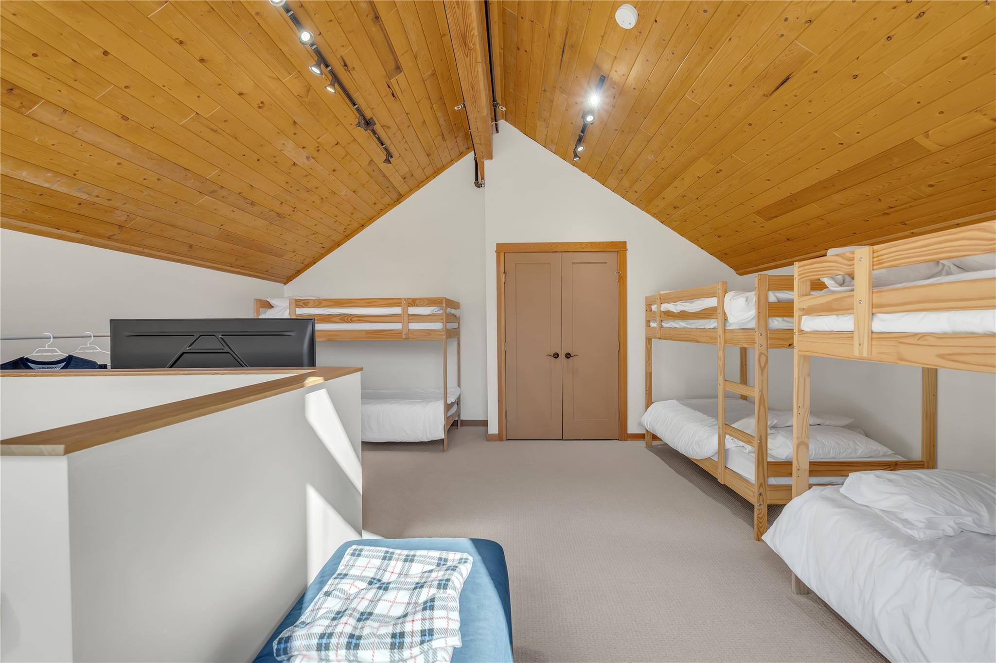 306 Clearview Road 14 Apex Mountain V0H 1K0