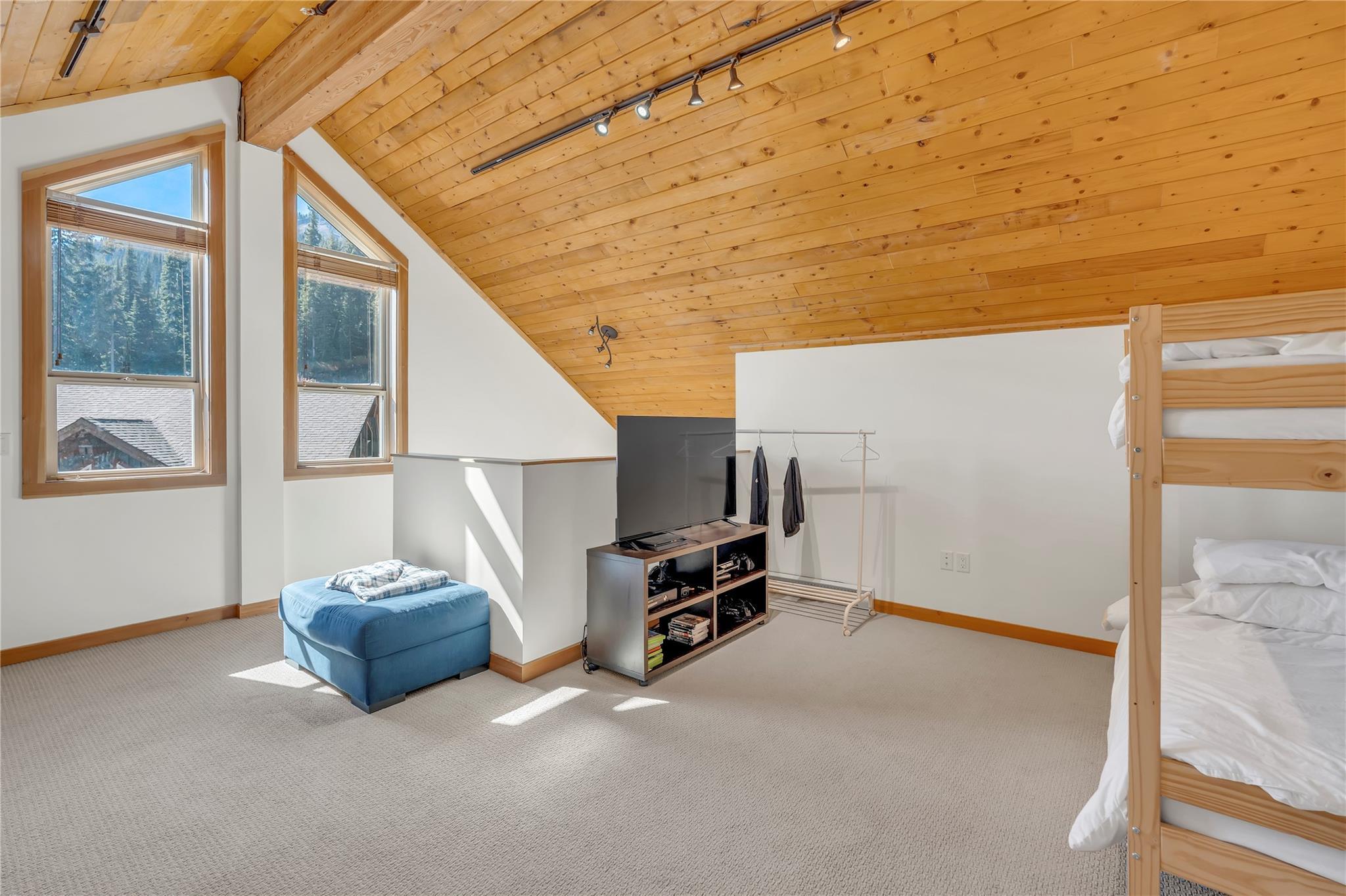 306 Clearview Road 14 Apex Mountain V0H 1K0