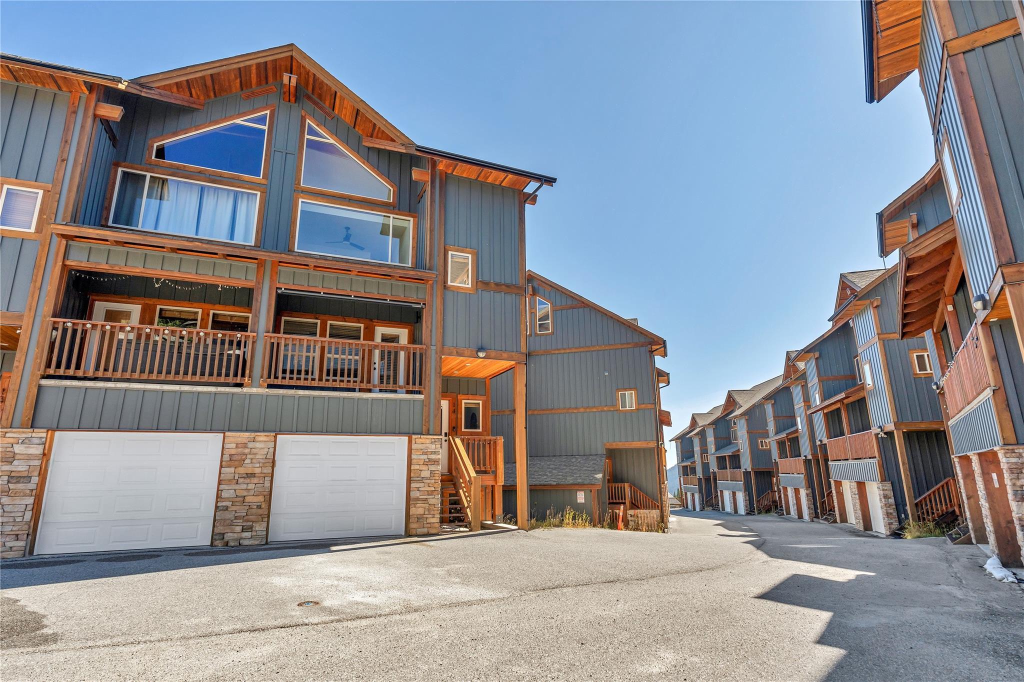 306 Clearview Road 14 Apex Mountain V0H 1K0