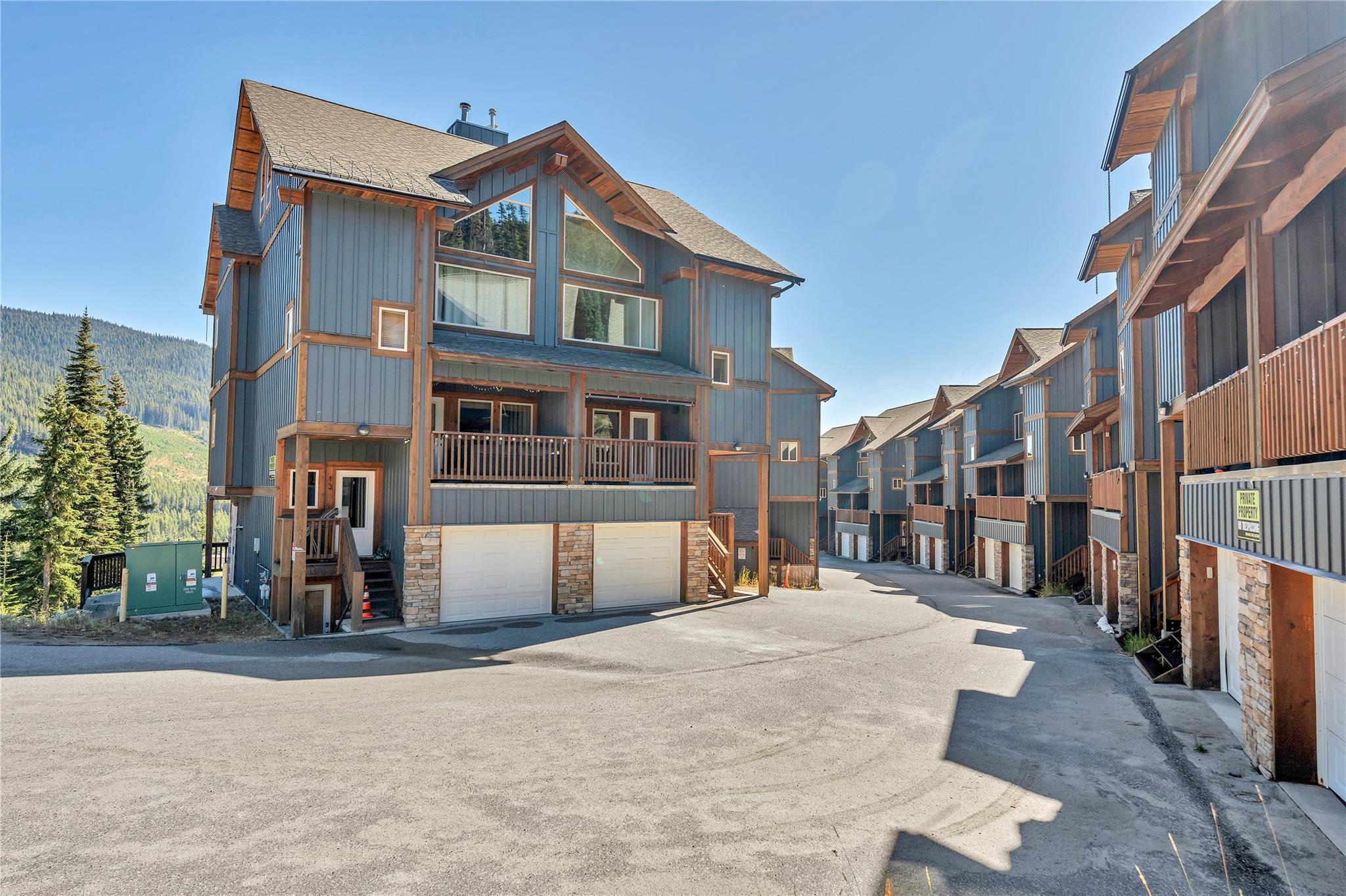 306 Clearview Road 14 Apex Mountain V0H 1K0