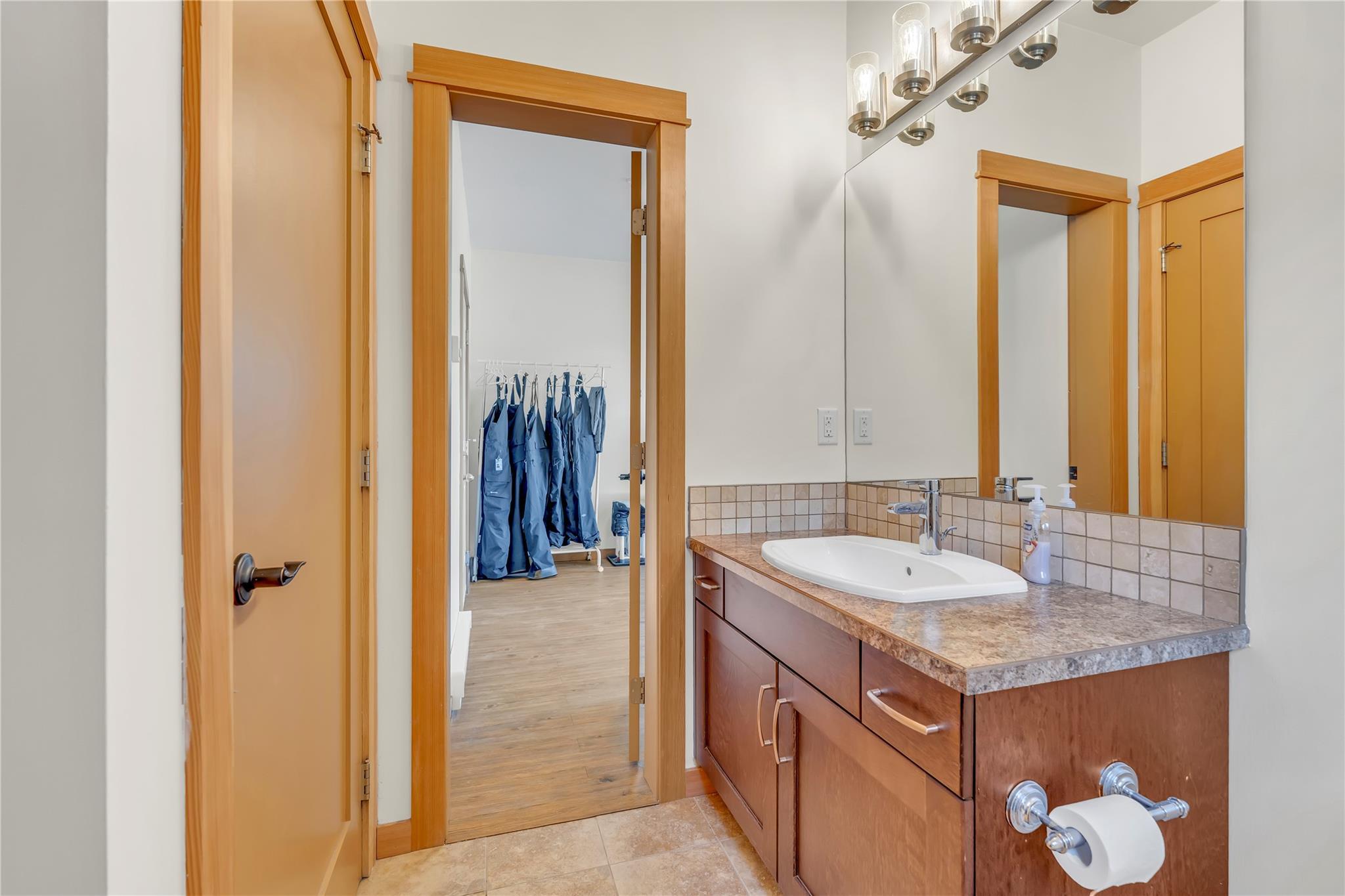 306 Clearview Road 14 Apex Mountain V0H 1K0