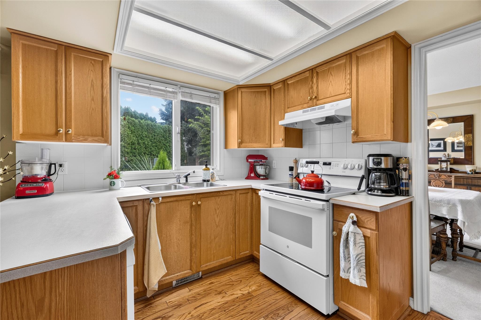 4015 Logie Court Kelowna V1W 3Y6