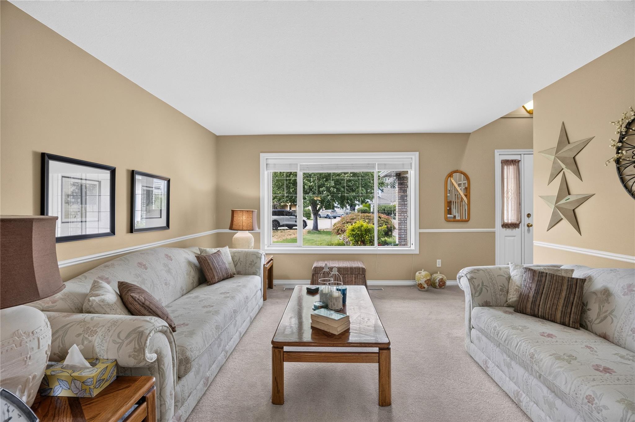 4015 Logie Court Kelowna V1W 3Y6