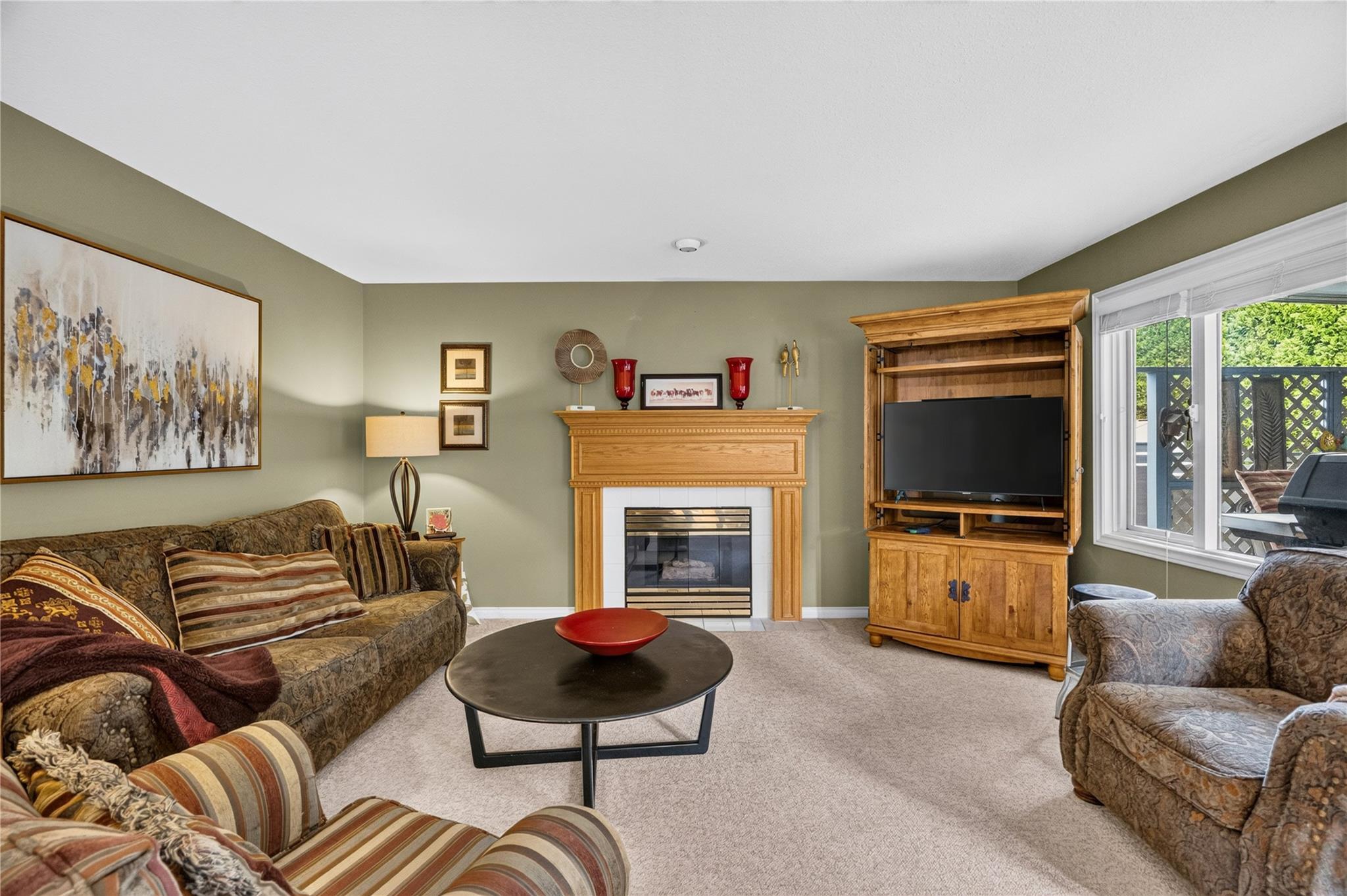 4015 Logie Court Kelowna V1W 3Y6