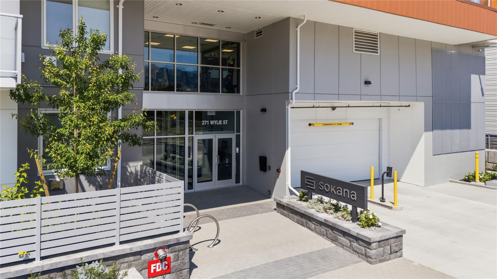 270 Riverside Drive 415 Penticton V2A 5Y5