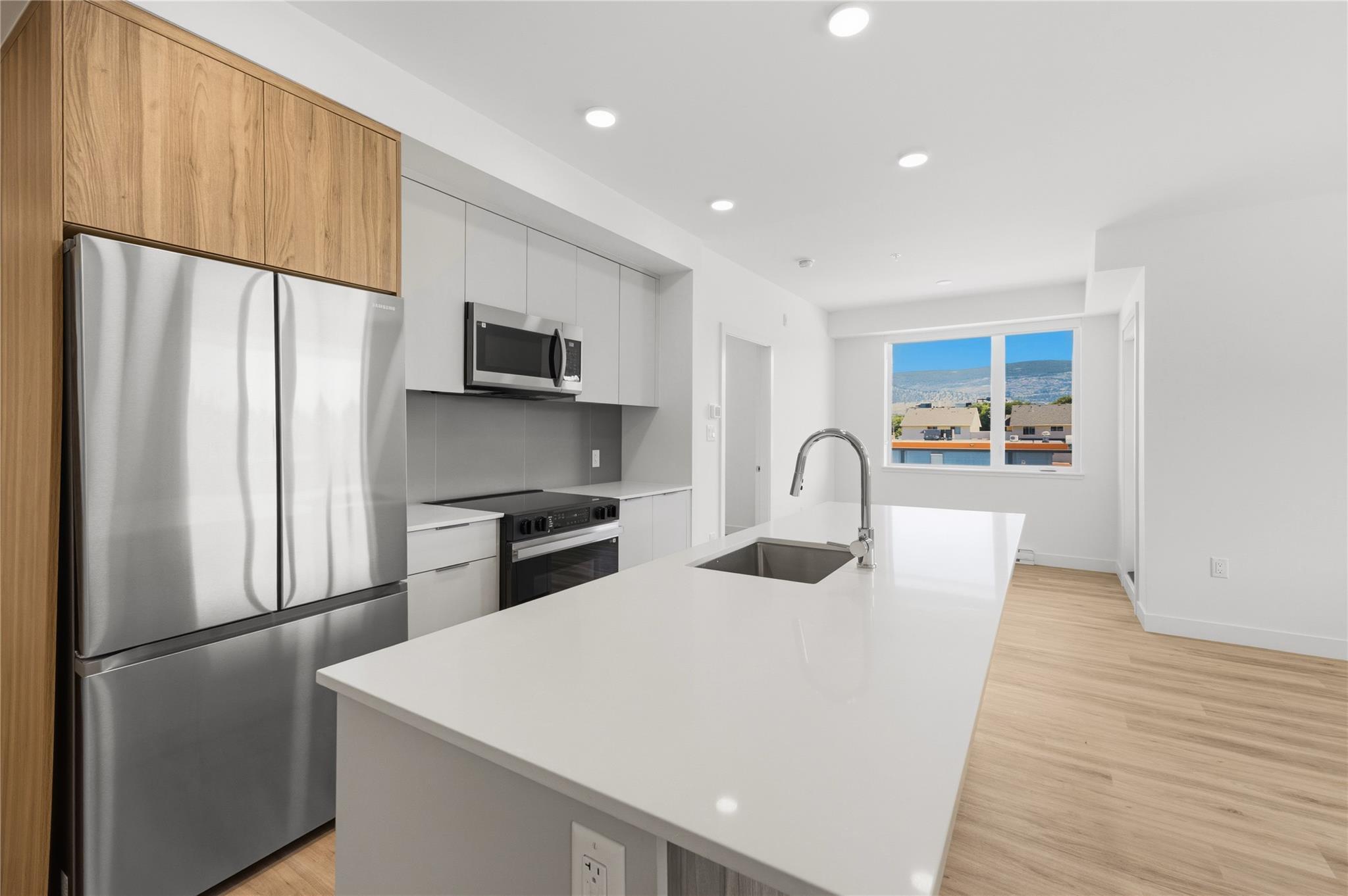 270 Riverside Drive 415 Penticton V2A 5Y5