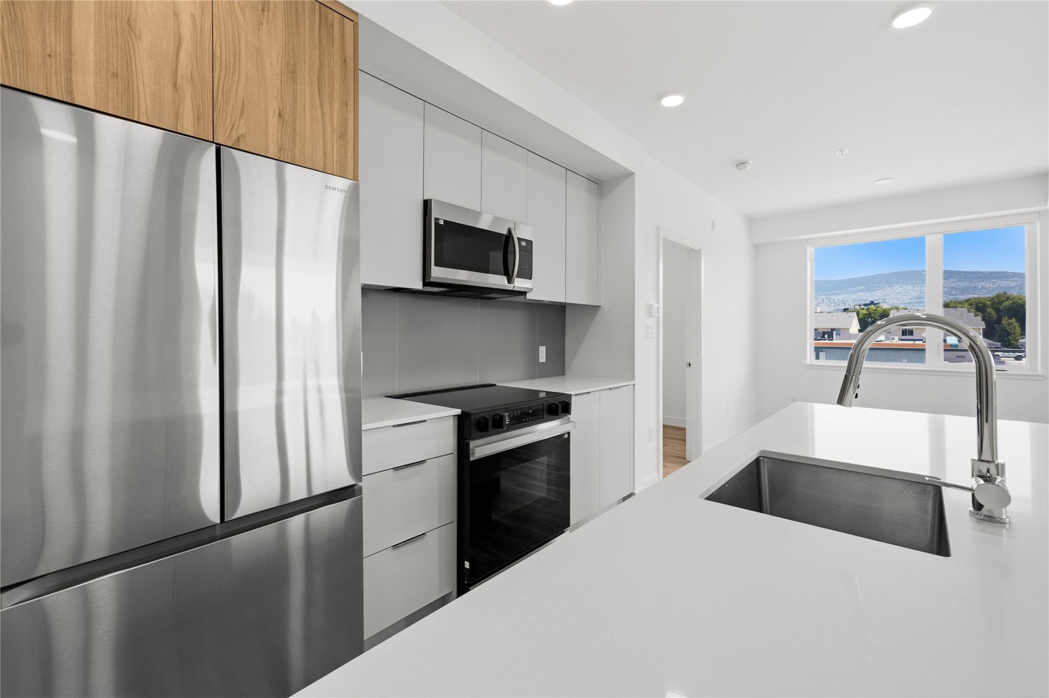 270 Riverside Drive 415 Penticton V2A 5Y5