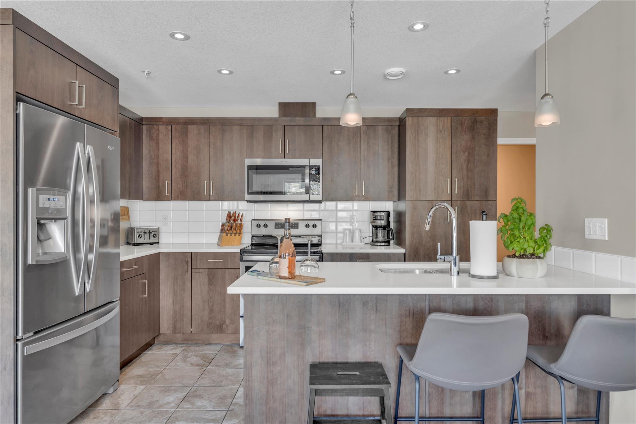 3388 Skaha Lake Road 807 Penticton V2A 6G4