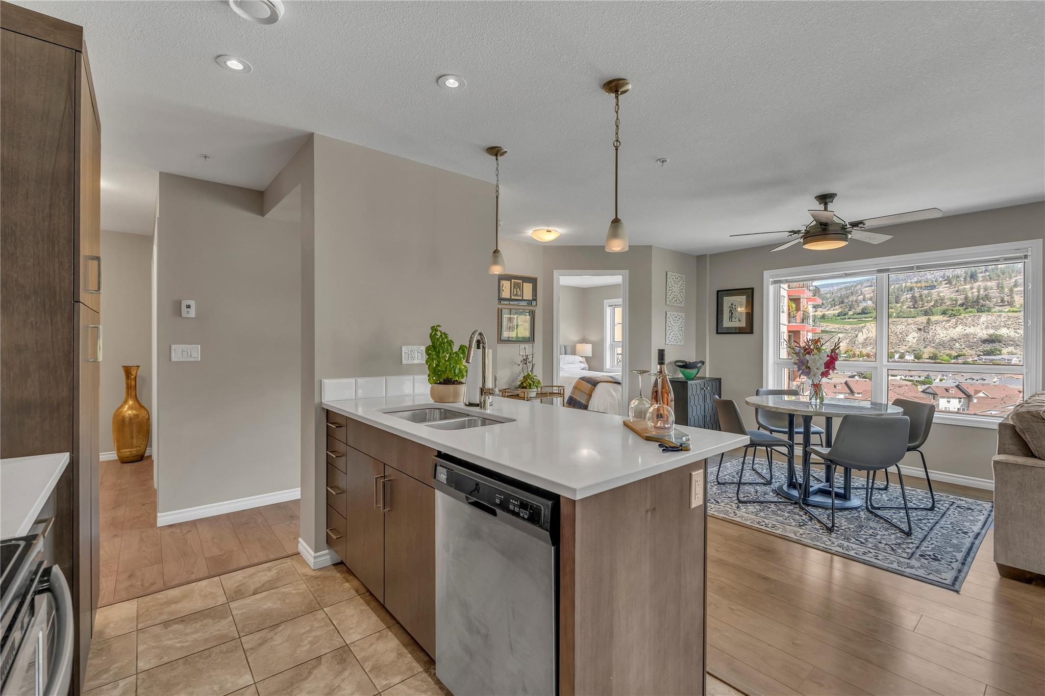 3388 Skaha Lake Road 807 Penticton V2A 6G4