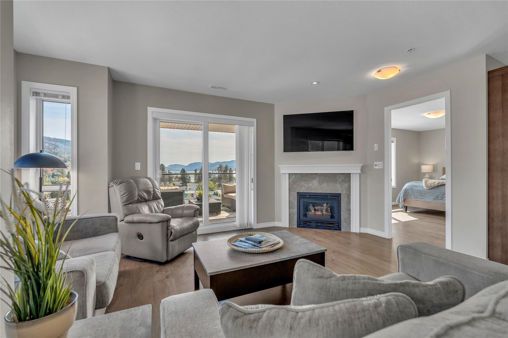 3388 Skaha Lake Road 807 Penticton V2A 6G4