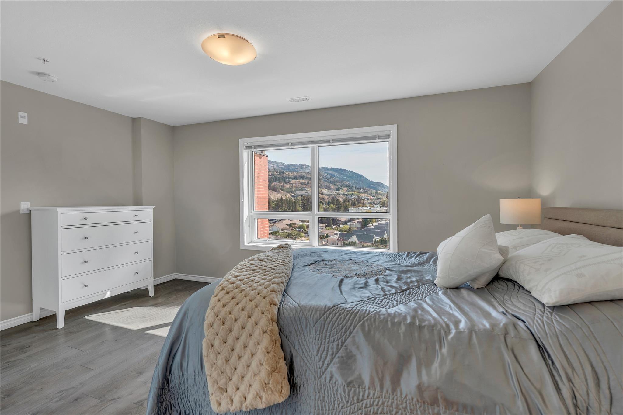 3388 Skaha Lake Road 807 Penticton V2A 6G4