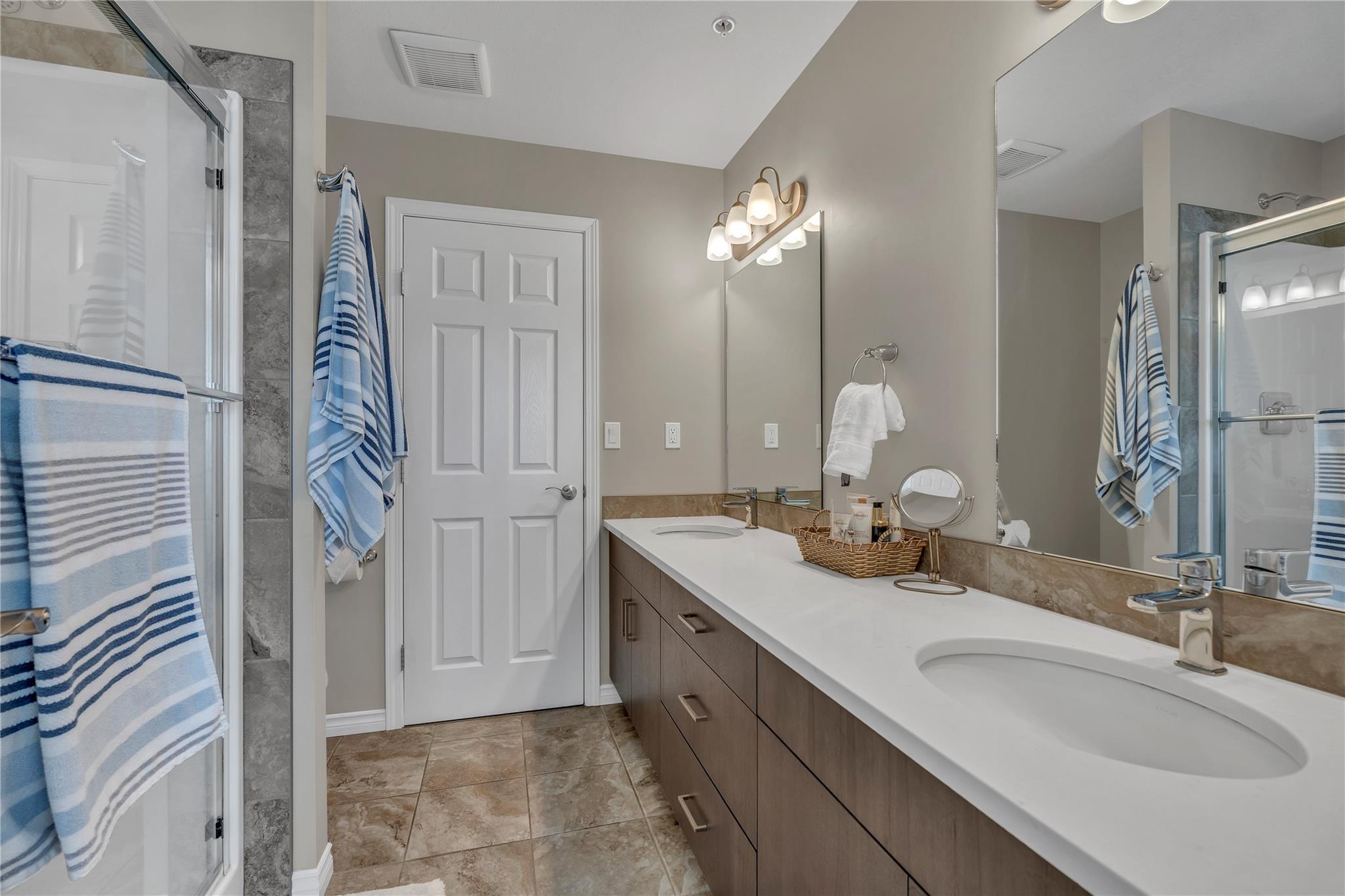 3388 Skaha Lake Road 807 Penticton V2A 6G4