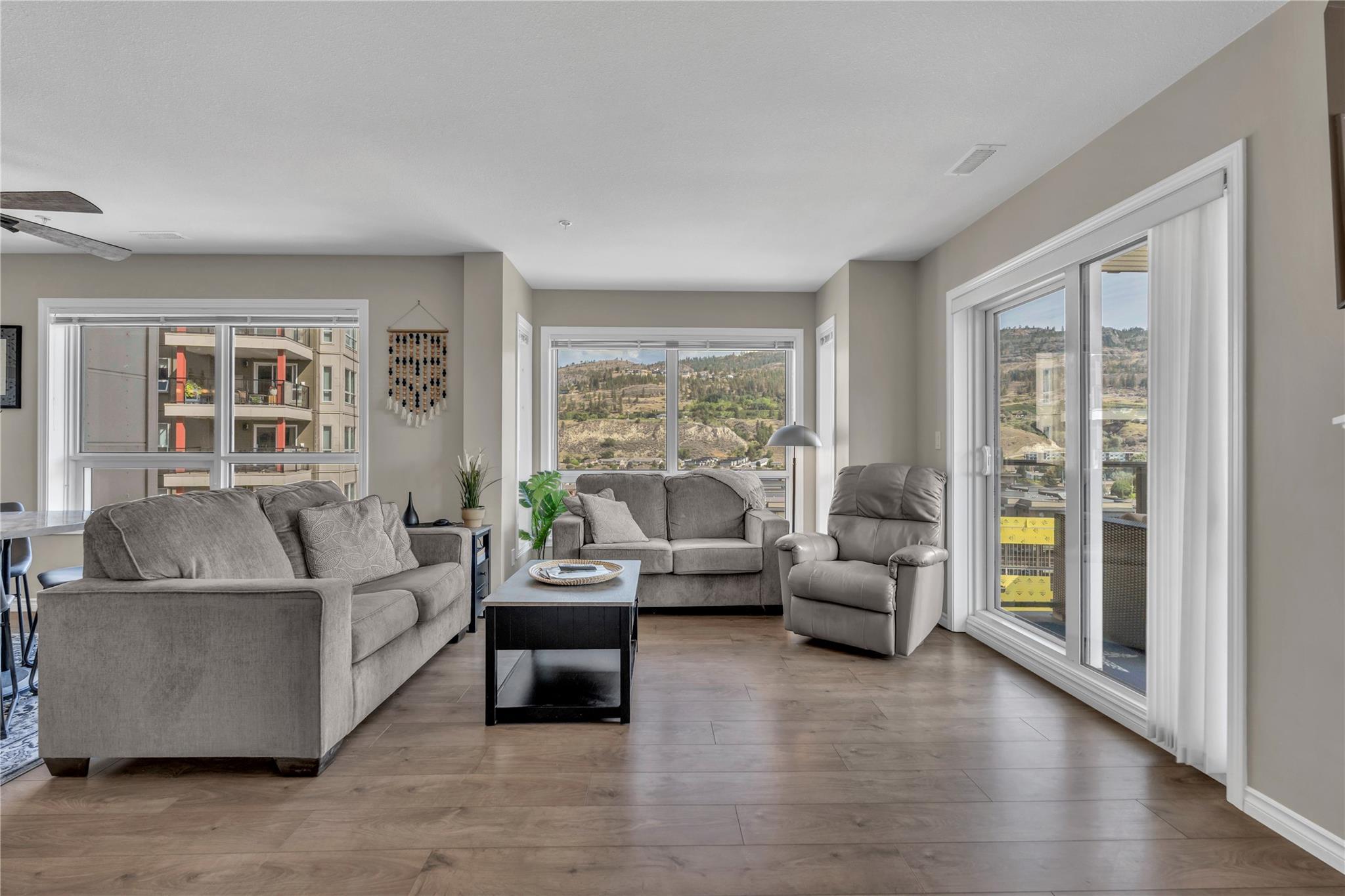 3388 Skaha Lake Road 807 Penticton V2A 6G4