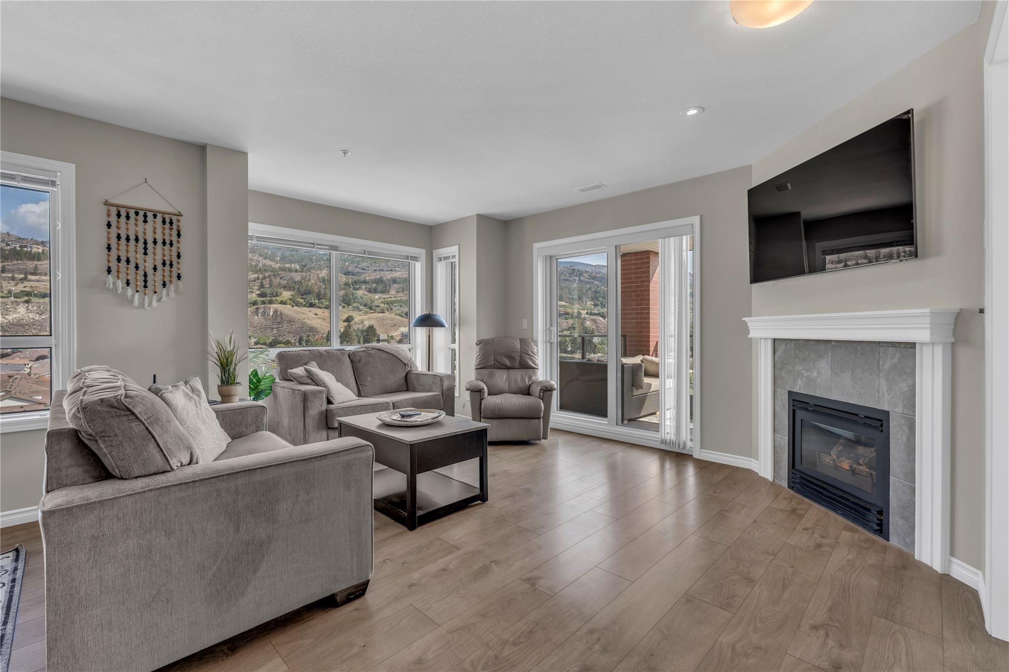 3388 Skaha Lake Road 807 Penticton V2A 6G4