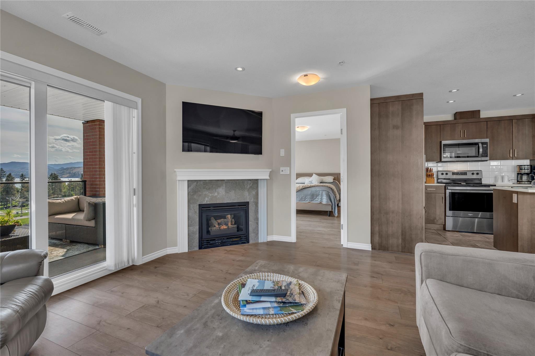 3388 Skaha Lake Road 807 Penticton V2A 6G4