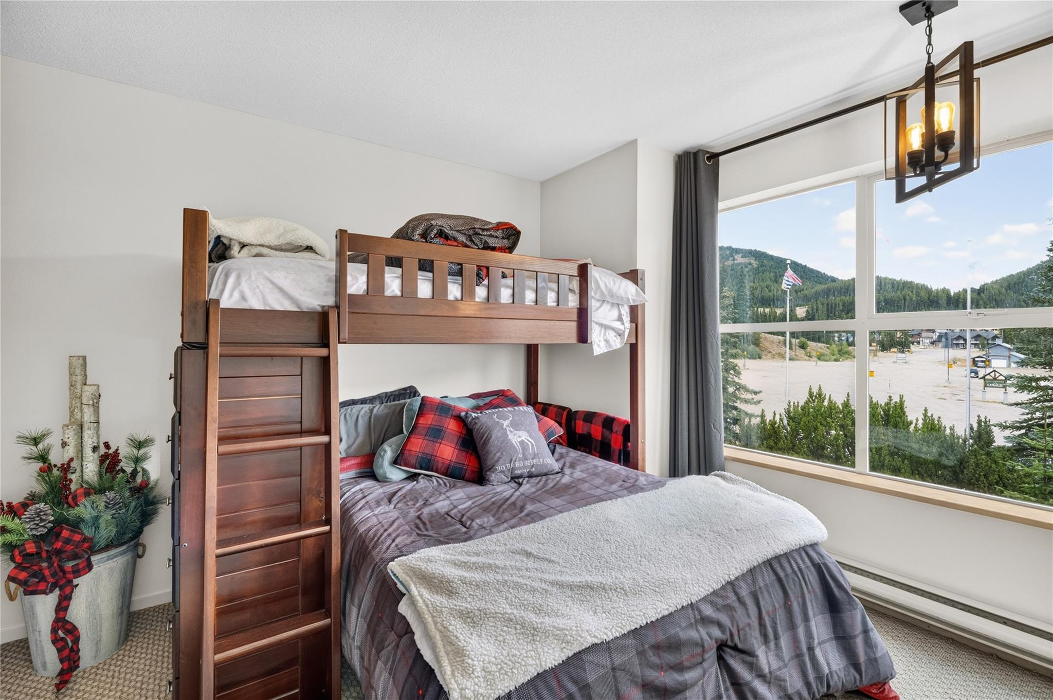 300 Strayhorse Road 209/210 Apex Mountain V0H 0E2