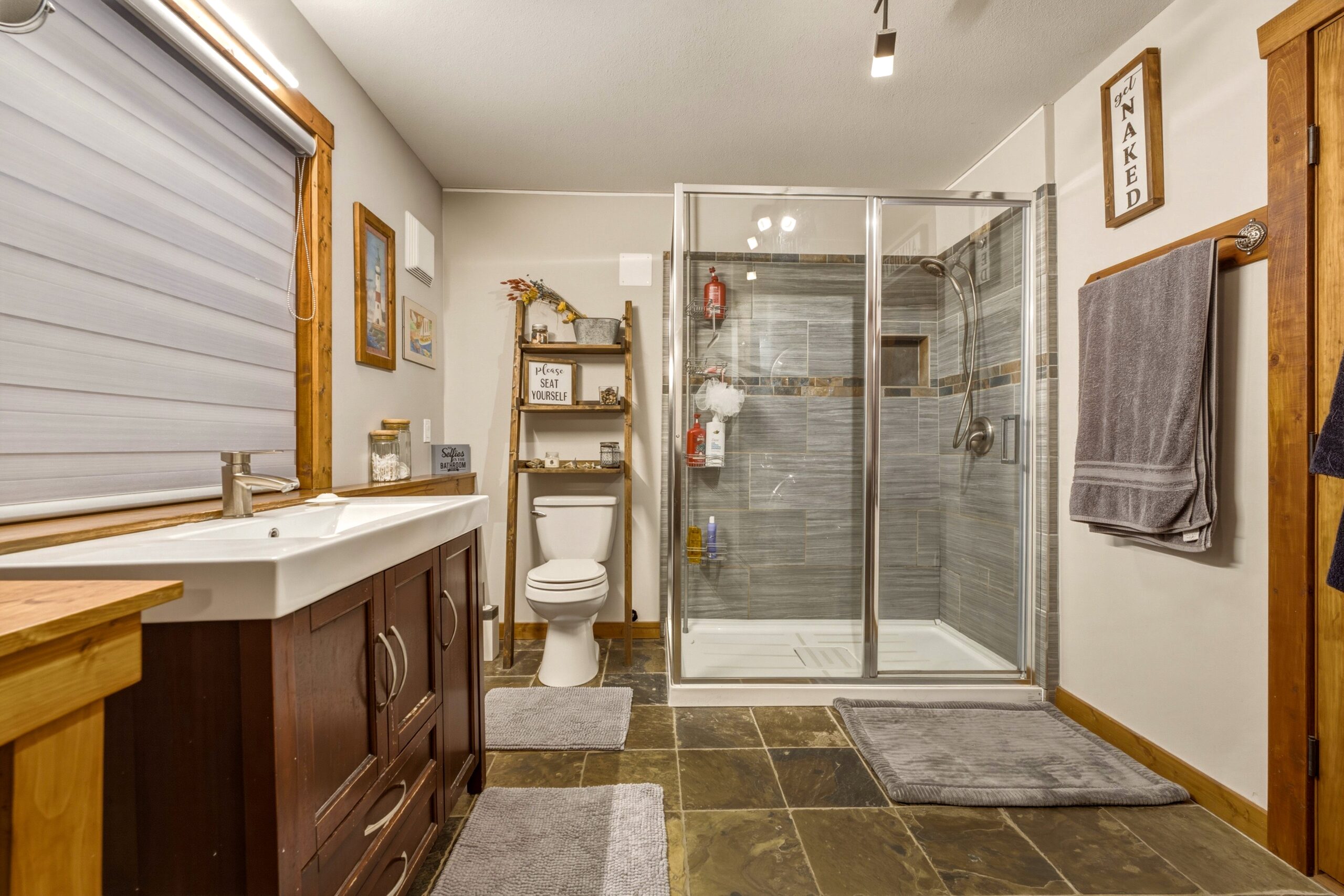 225 Falcon Avenue Vernon V1H 2A1