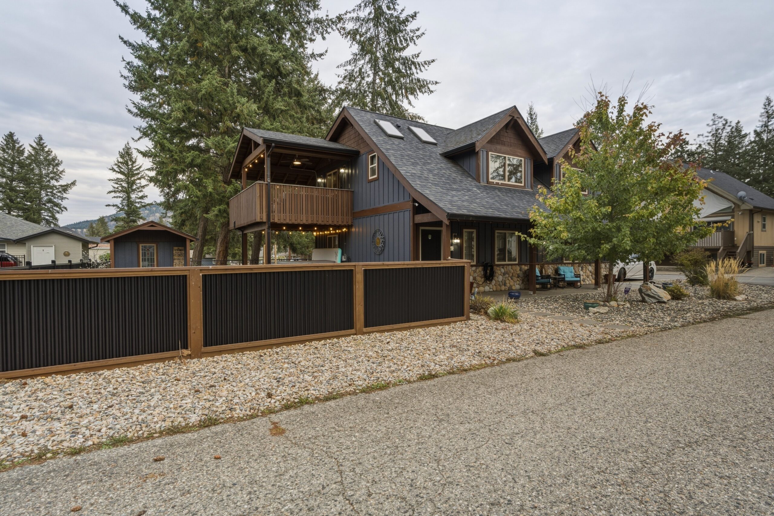 225 Falcon Avenue Vernon V1H 2A1