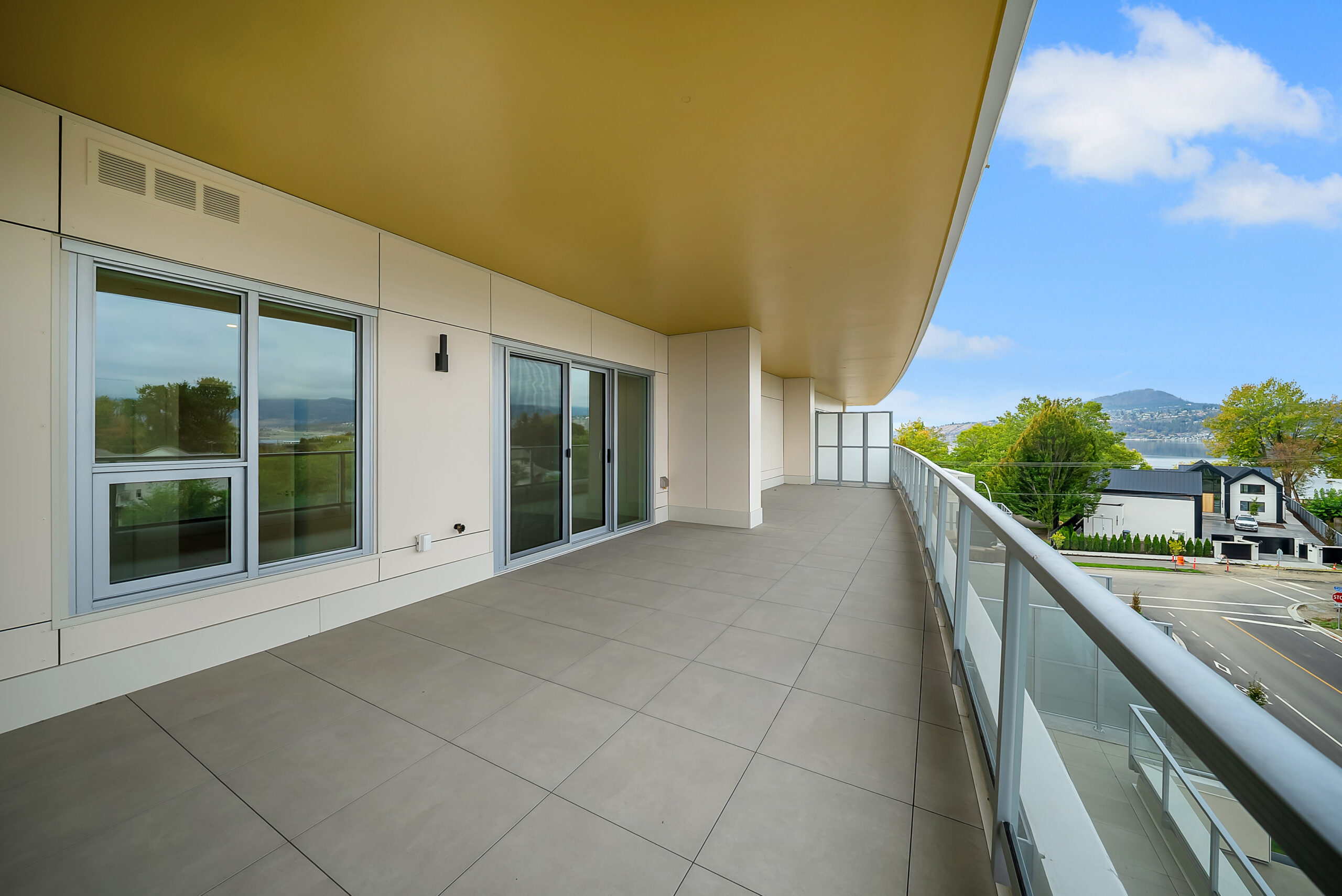 3300 Lakeshore Road 418 Kelowna V1W 0H6