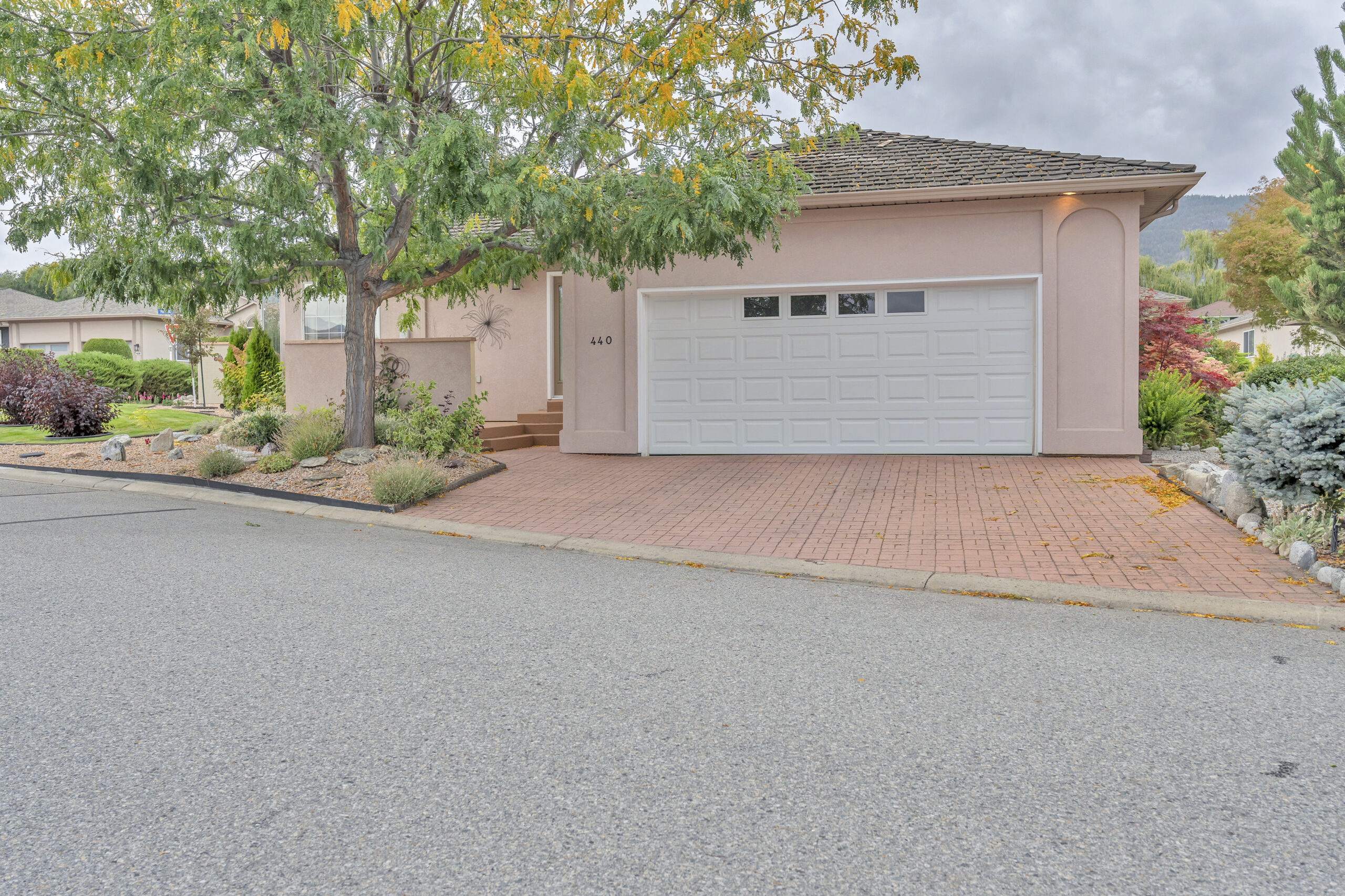 449 Ridge Place Penticton V2A 8N7