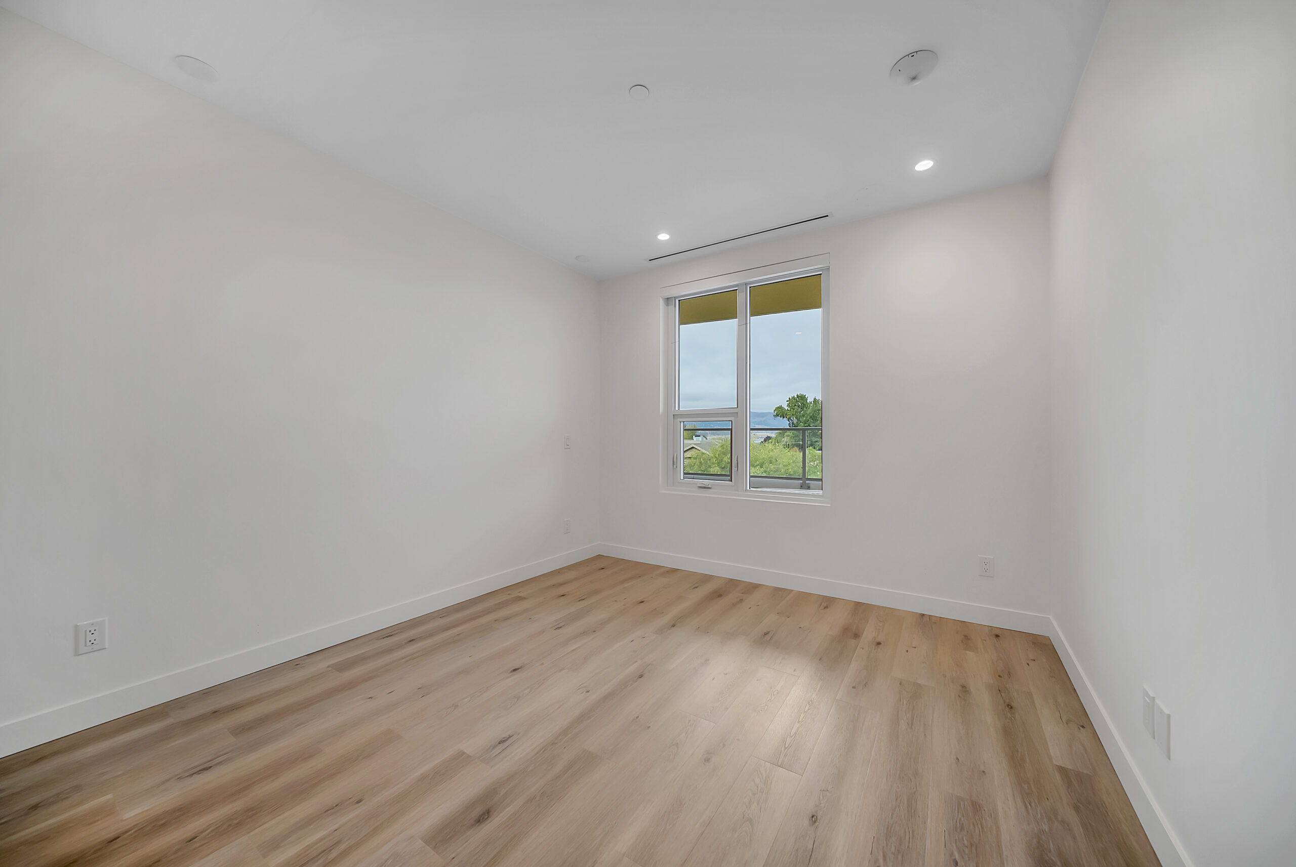 3300 Lakeshore Road 418 Kelowna V1W 0H6