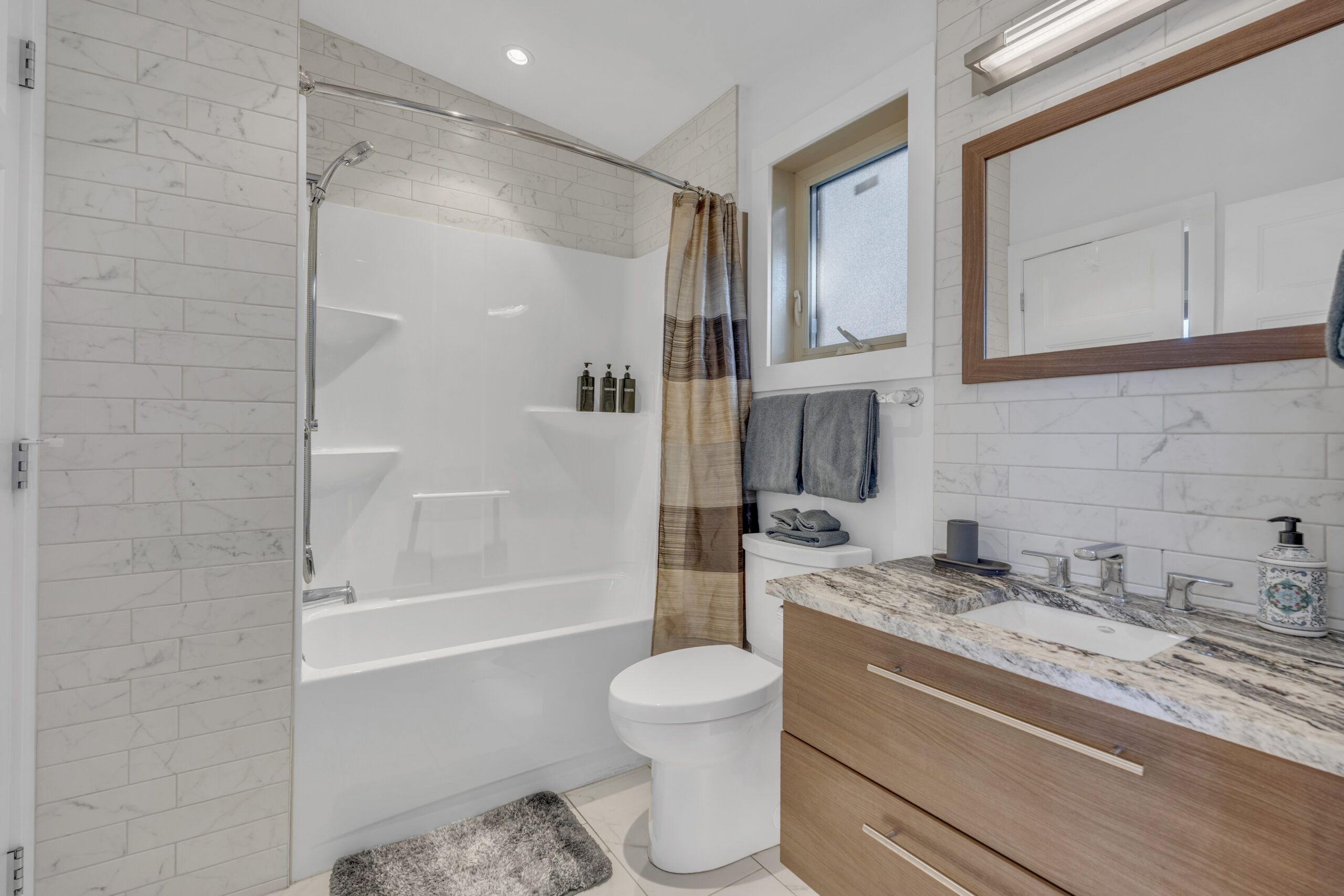 2864 Arawana Road Naramata V0H 1N1