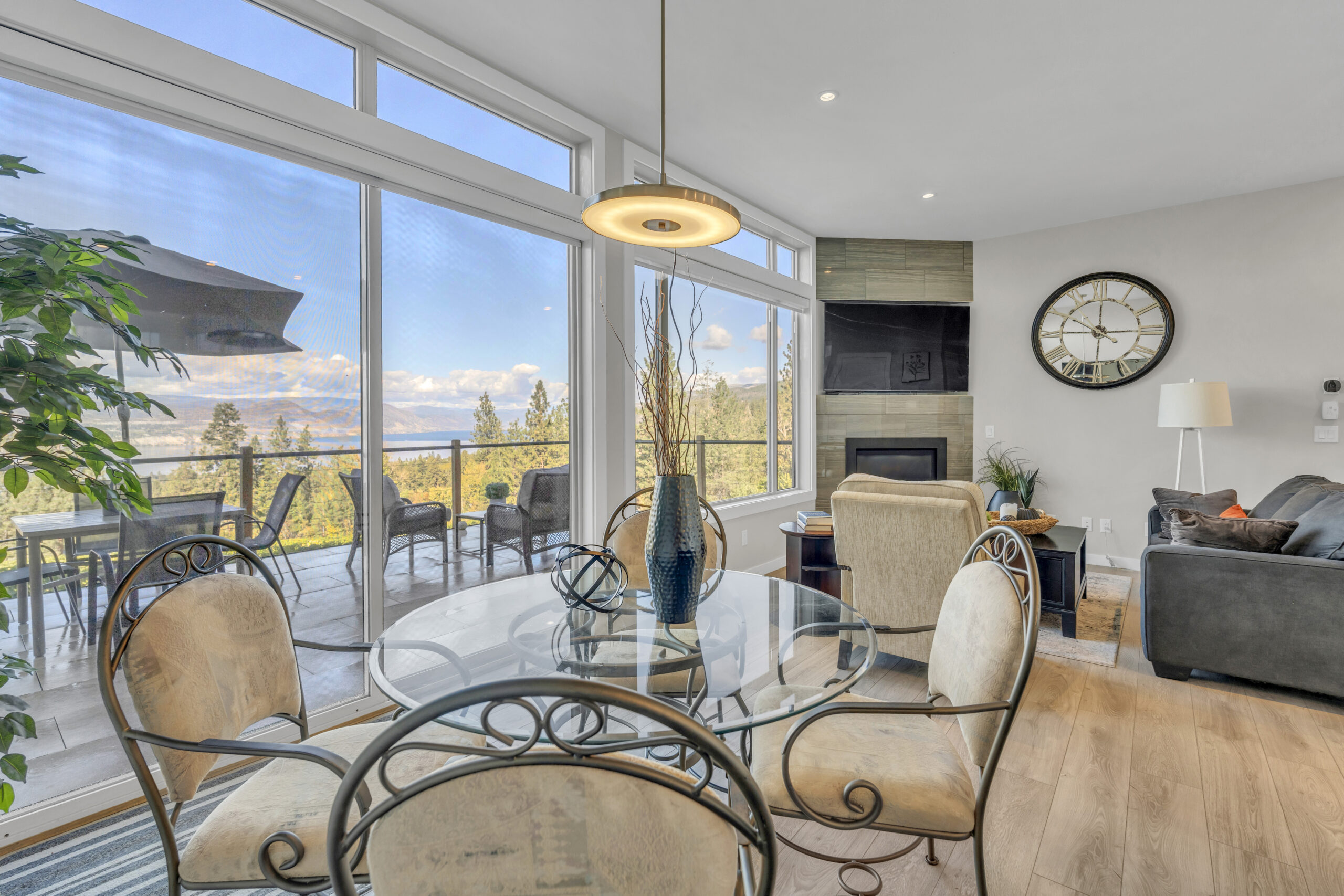 2864 Arawana Road Naramata V0H 1N1