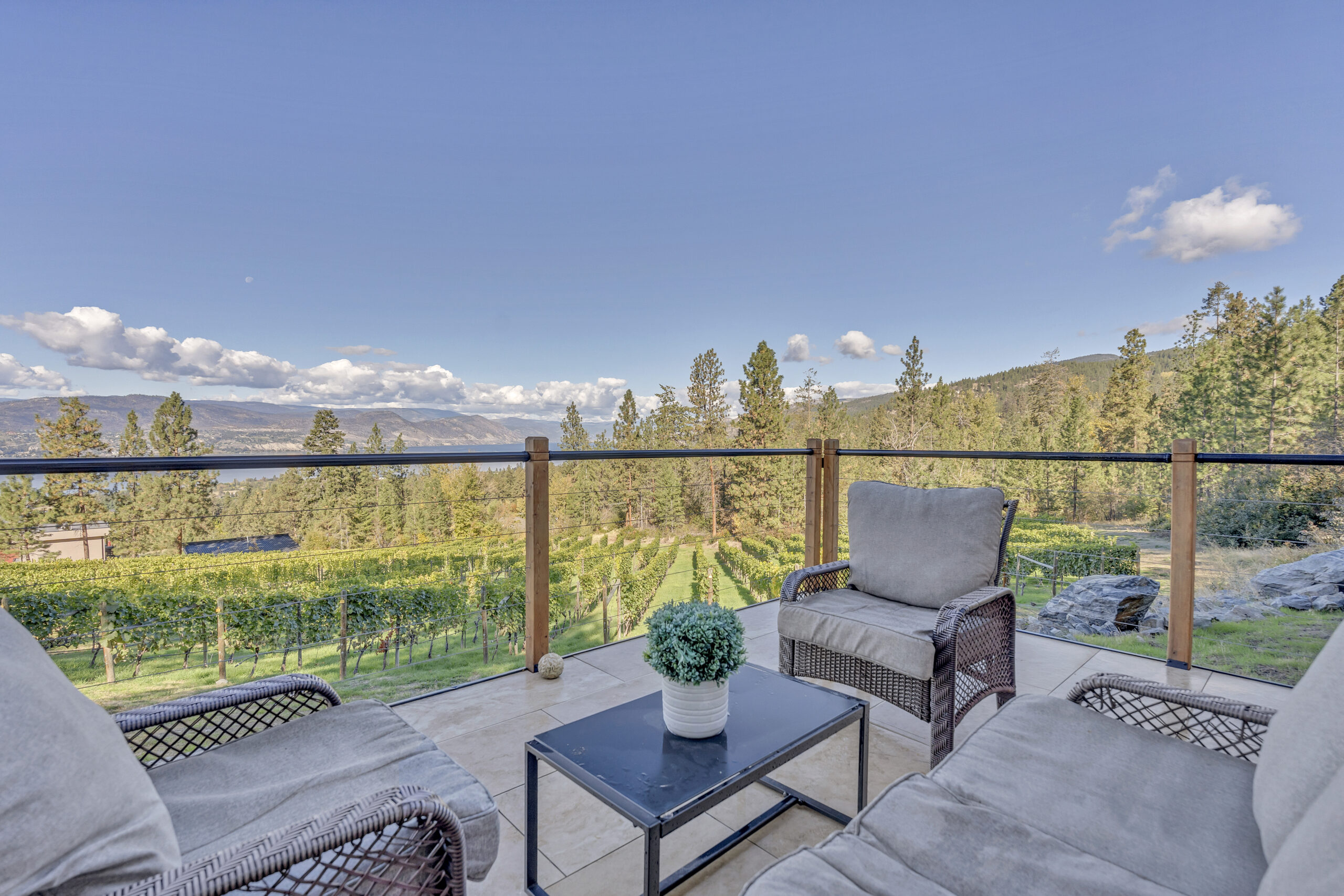 2864 Arawana Road Naramata V0H 1N1