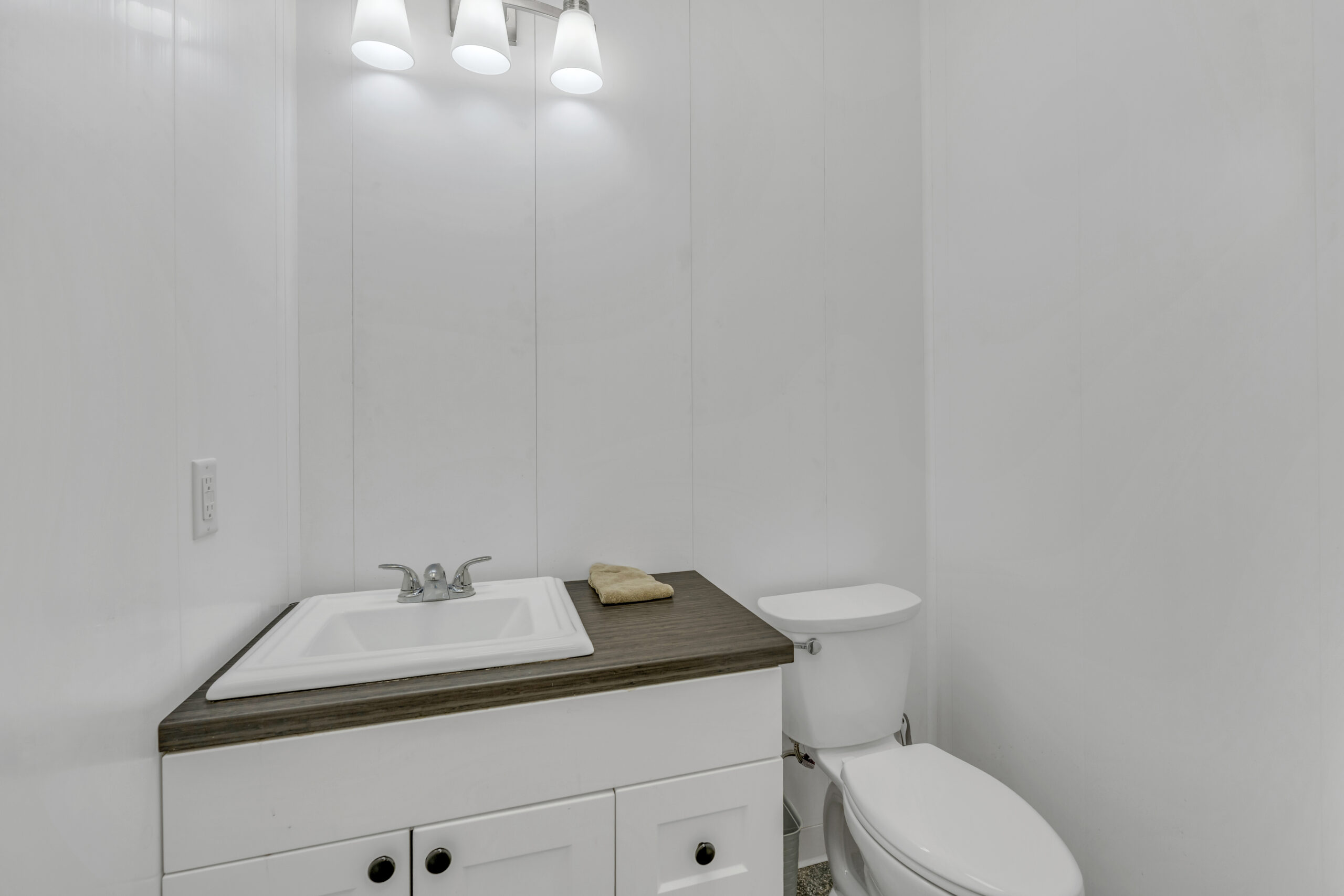 2864 Arawana Road Naramata V0H 1N1