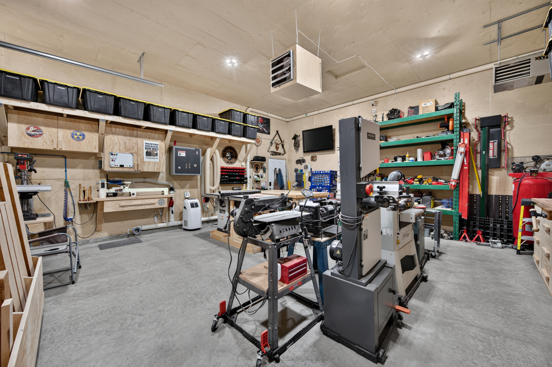 1410 Walnut Avenue Merritt V1K 1L3