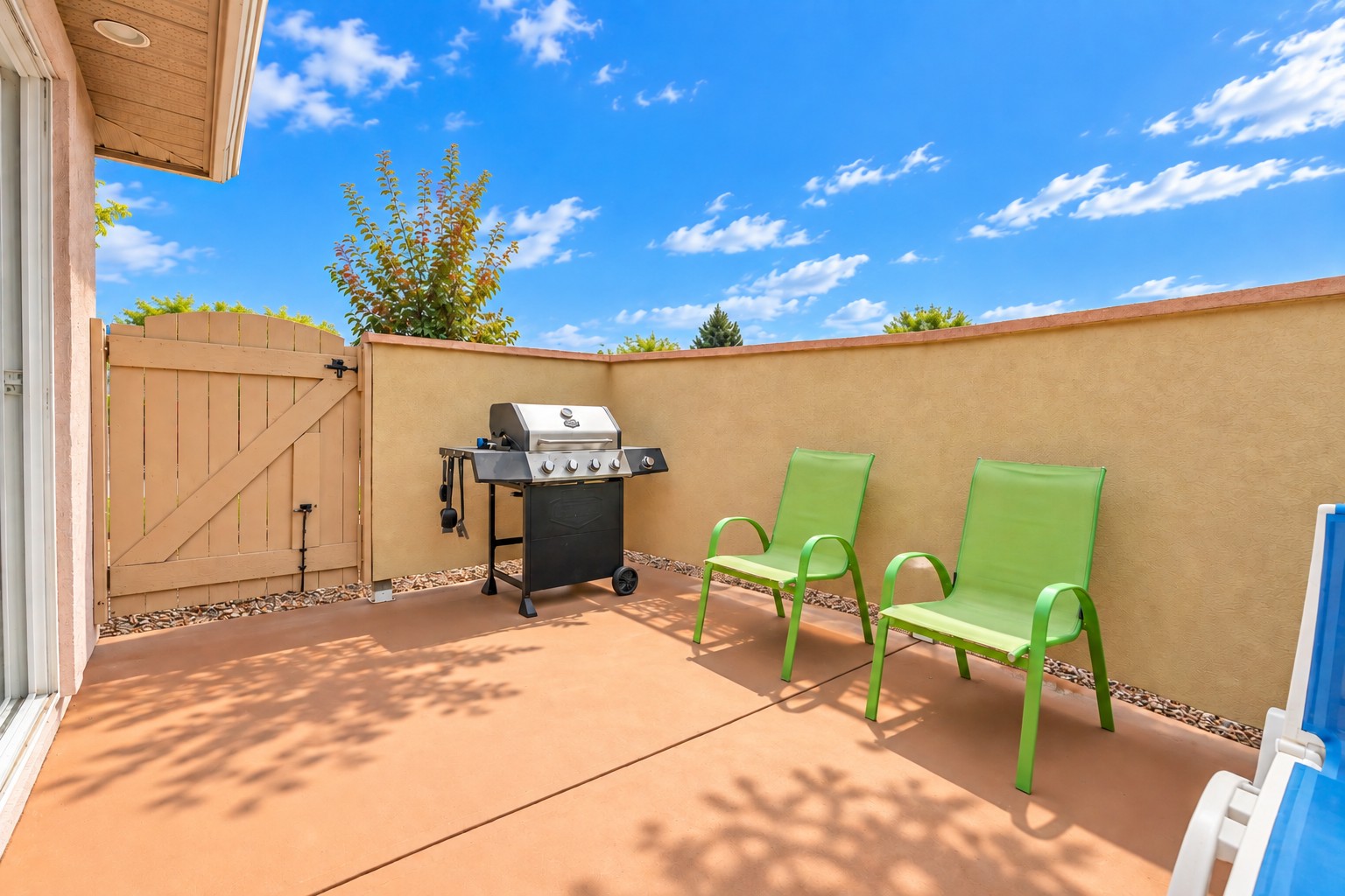 449 Ridge Place Penticton V2A 8N7