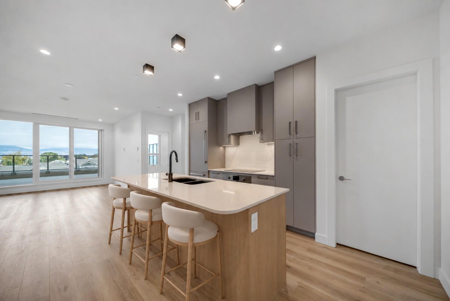 3300 Lakeshore Road 418 Kelowna V1W 0H6
