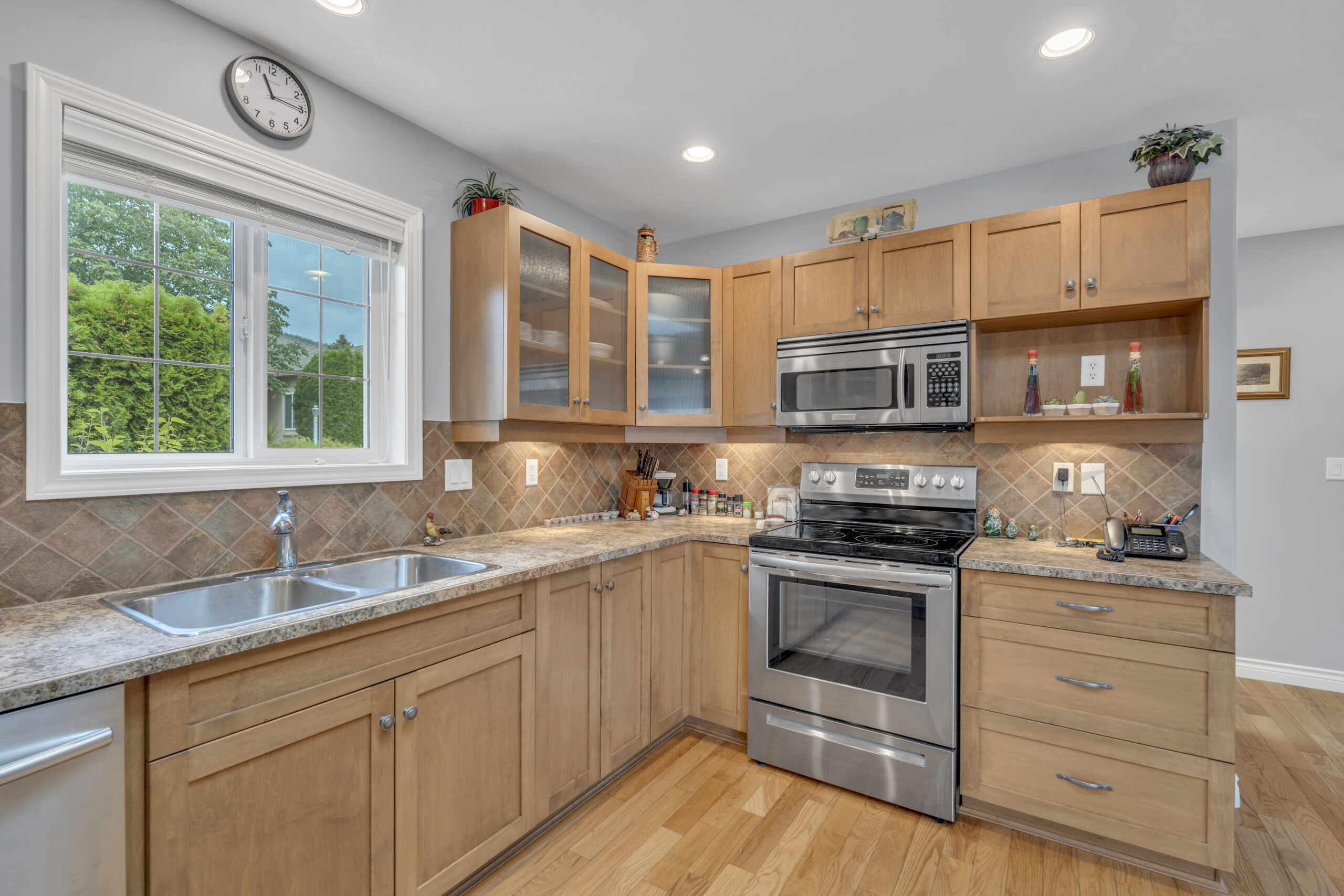 449 Ridge Place Penticton V2A 8N7