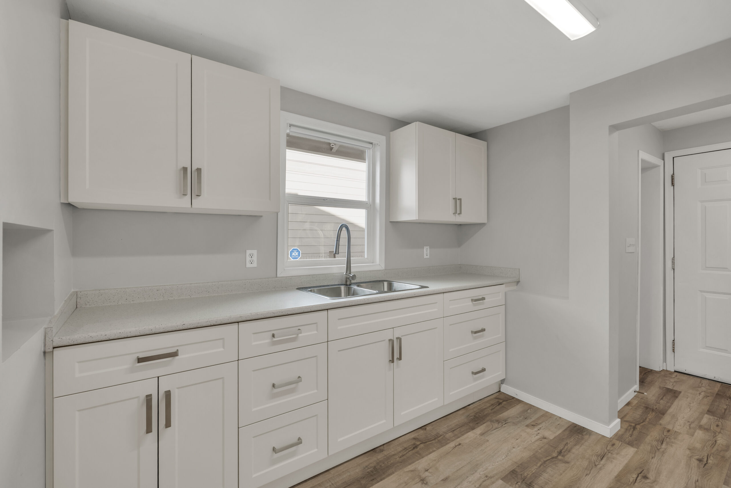 468 Wade Avenue W Penticton V2A 1V4
