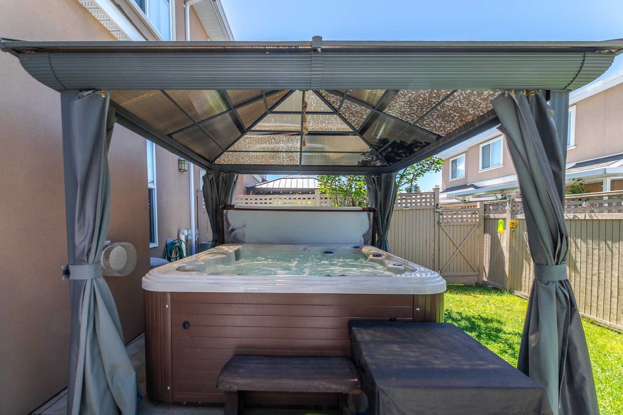 1742 Fairford Drive 106 Penticton V2A 6C8
