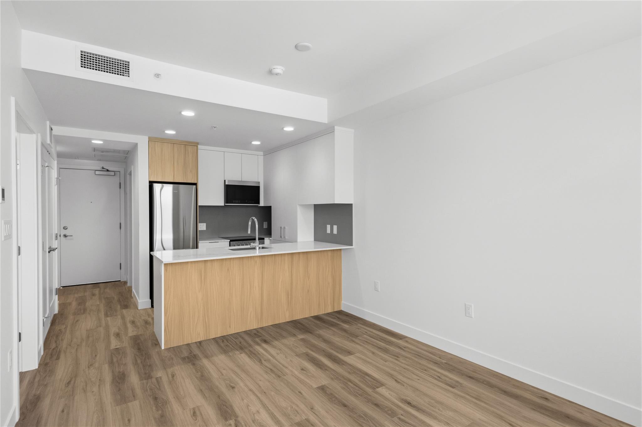 270 Riverside Drive 617 Penticton V2A 5Y5