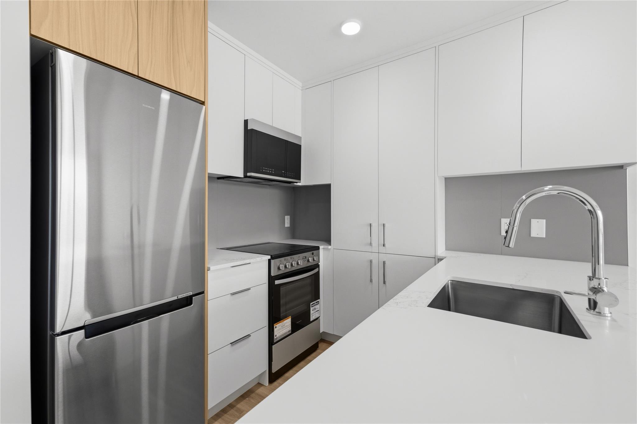 270 Riverside Drive 617 Penticton V2A 5Y5