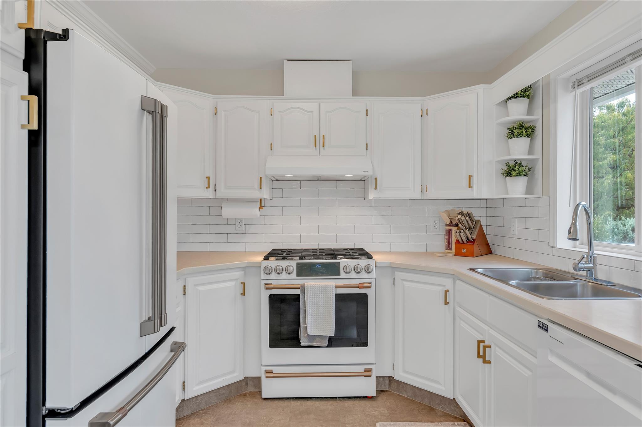 114 Vancouver Place Penticton V2A 1A7